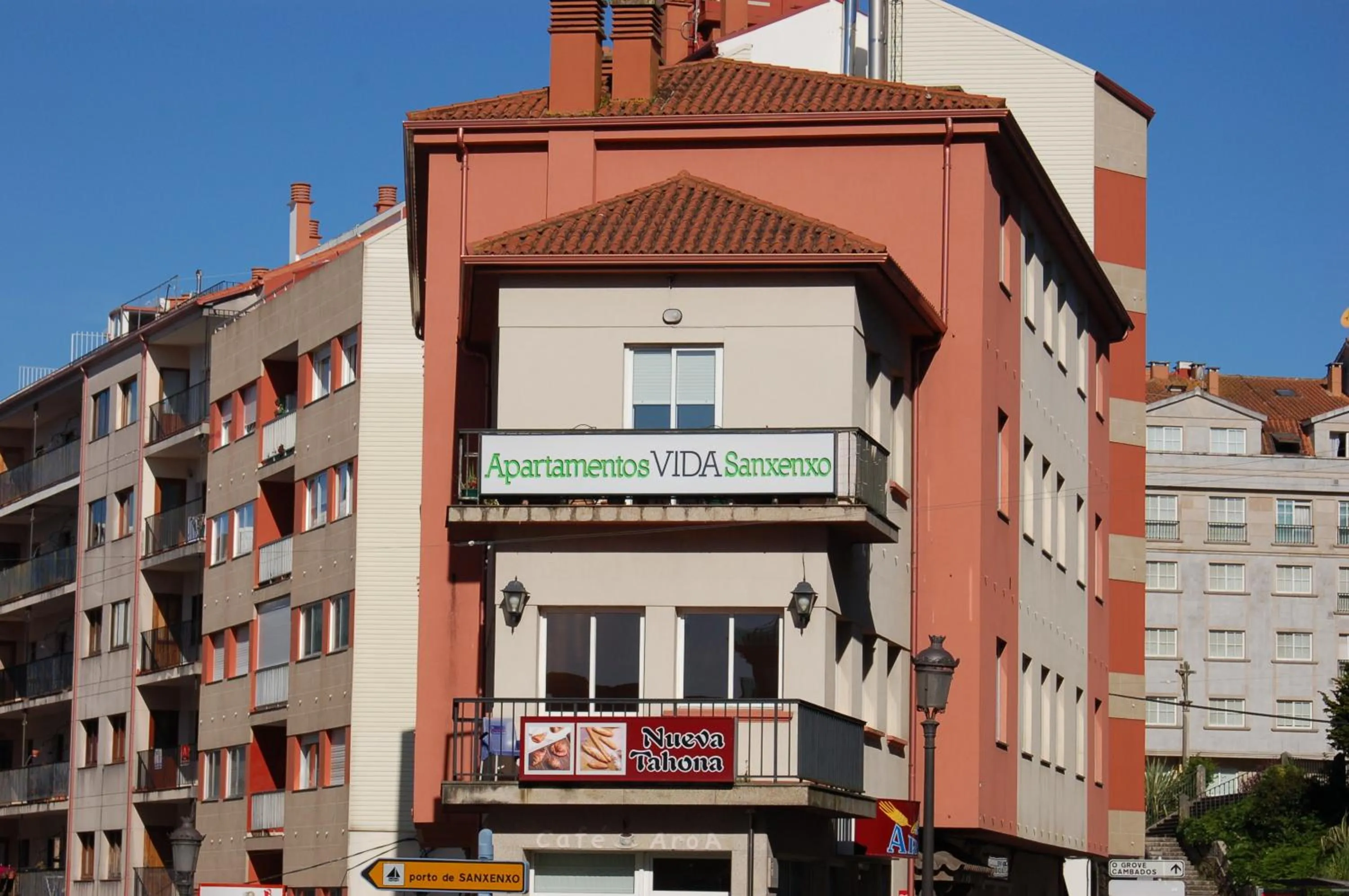 Facade/entrance in Apartamentos VIDA Sanxenxo