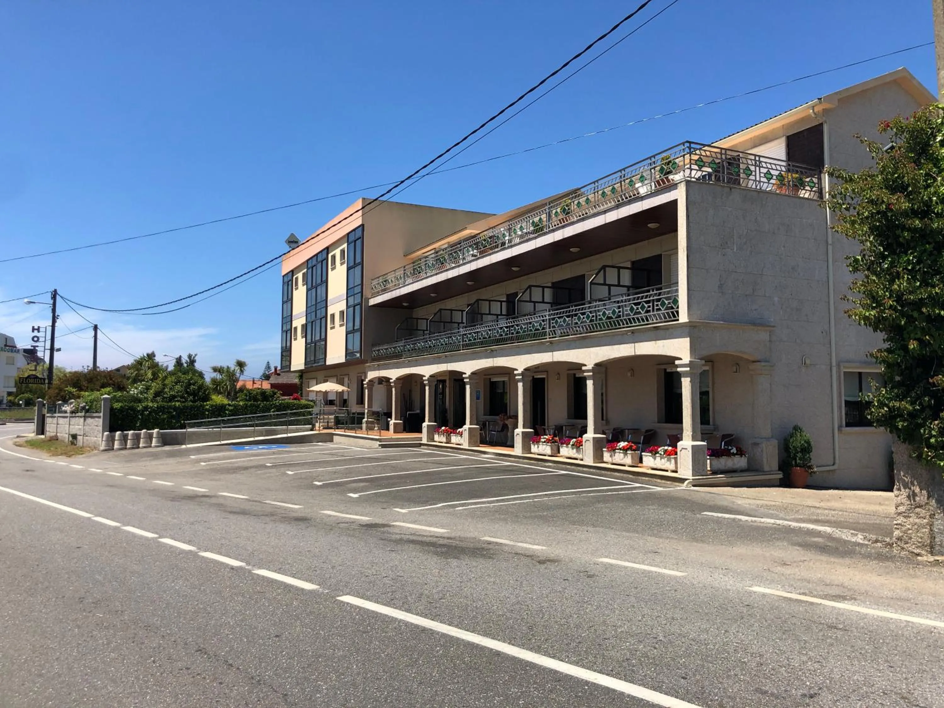 Property building in Hotel Florida