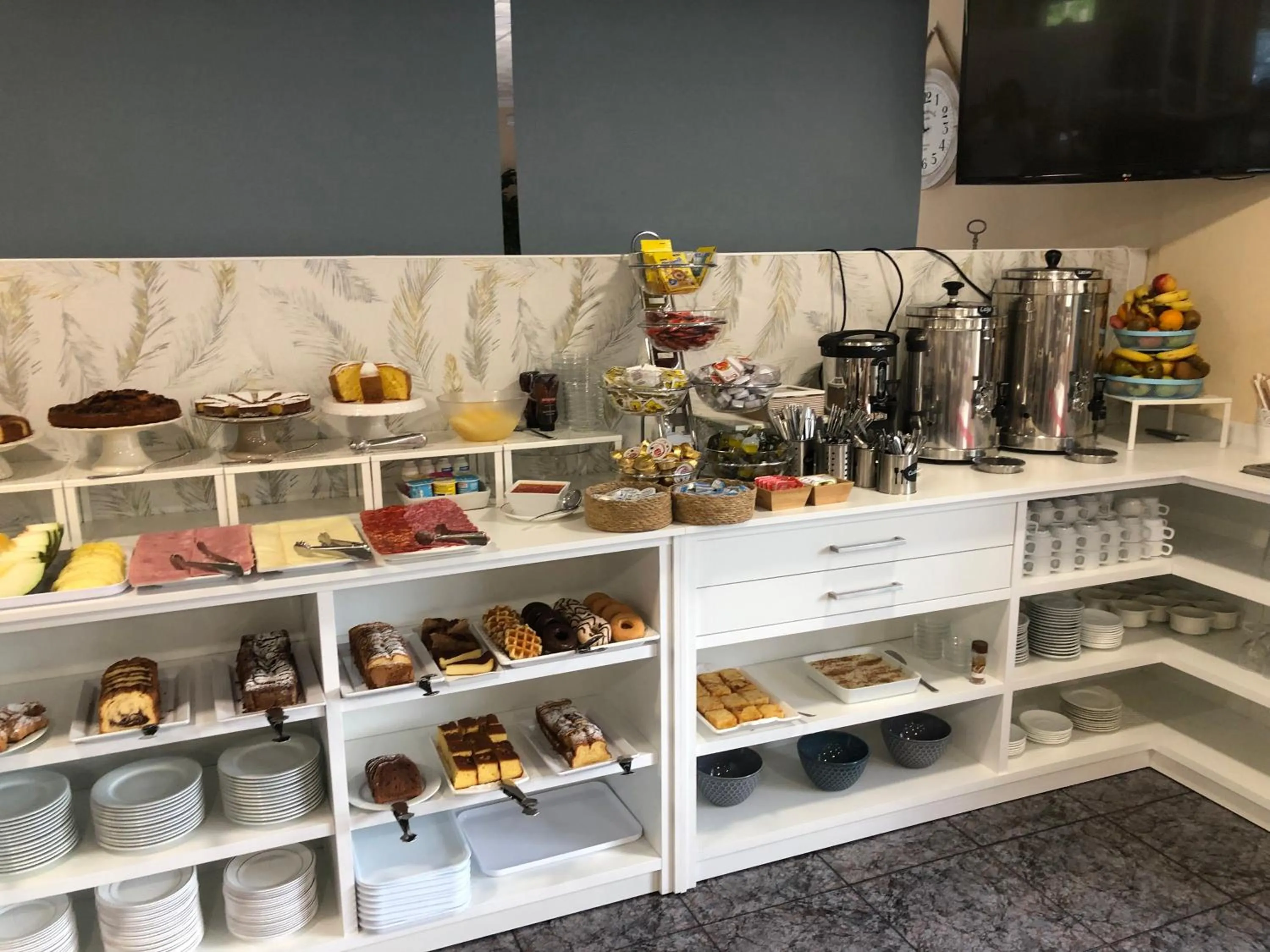 Breakfast in Hotel Florida