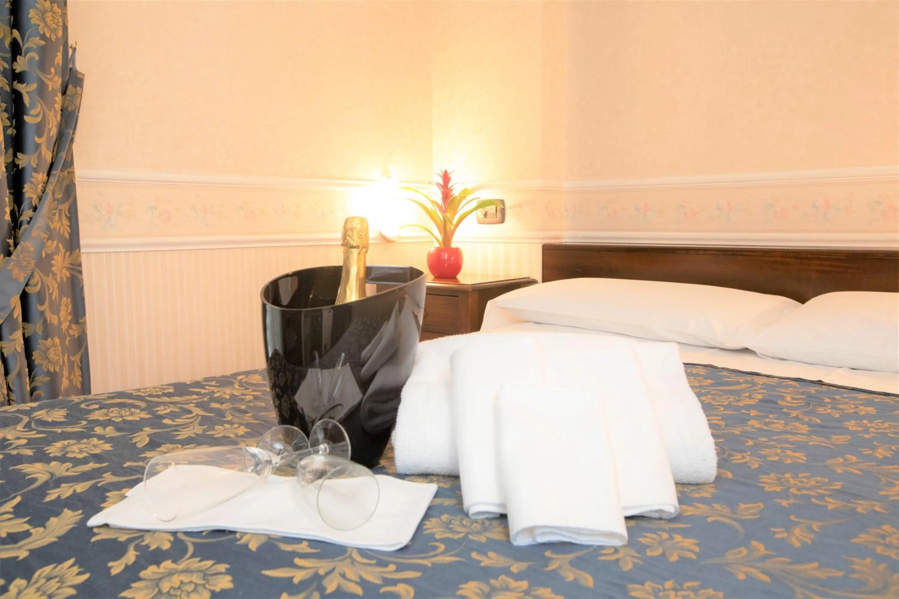 Bedroom in Hotel Arcobaleno Siena