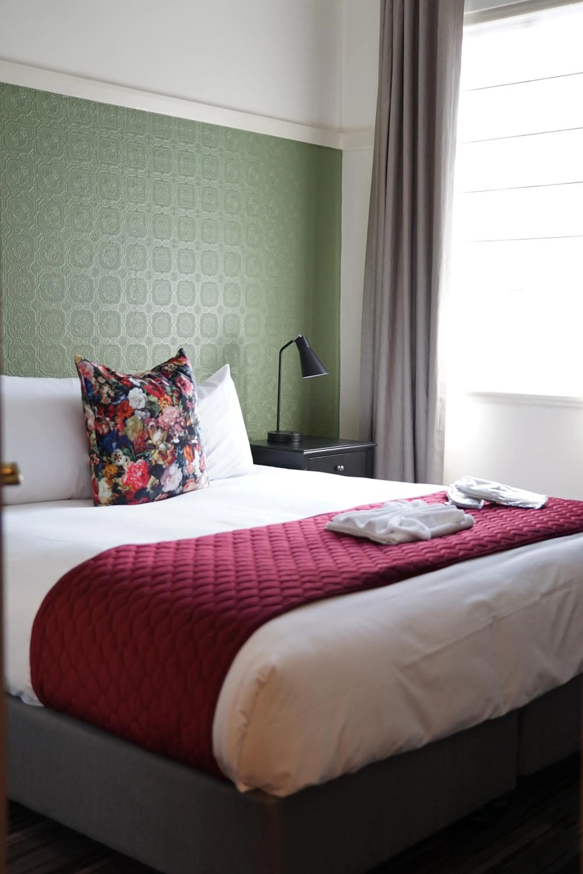 Bed in Hotel Queanbeyan Canberra