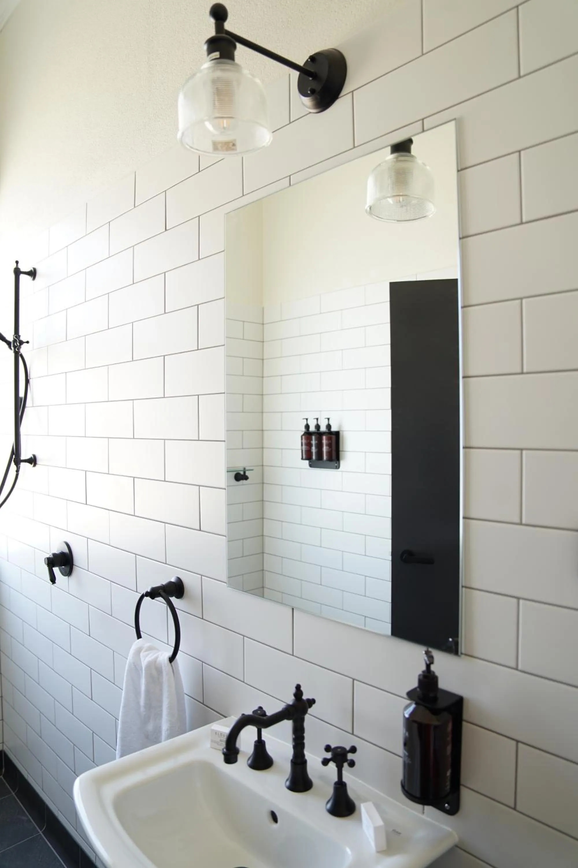 Bathroom in Hotel Queanbeyan Canberra