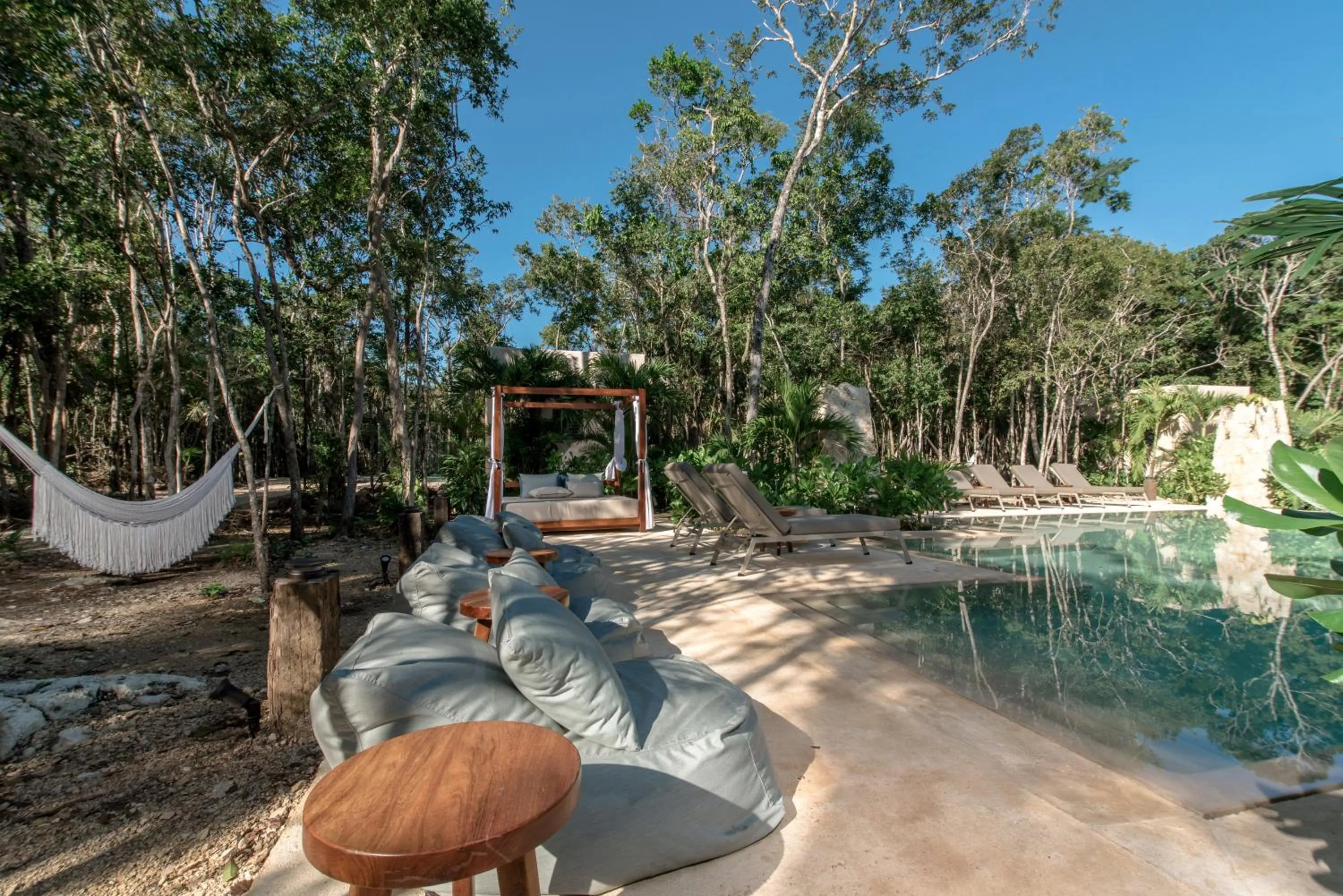 Swimming pool in Lumina at LOSANTOS Tulum