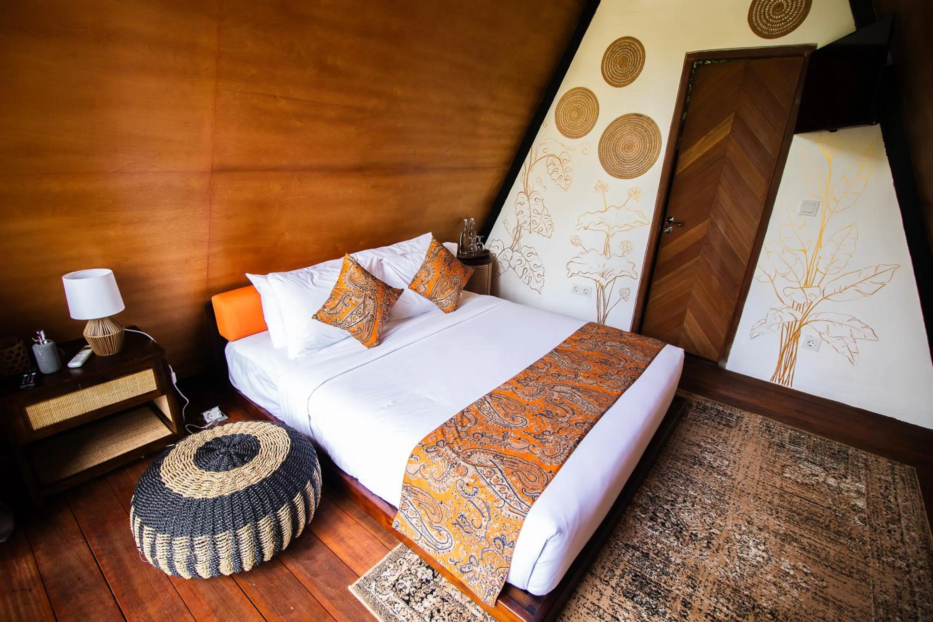 Bed in Natya River Sidemen