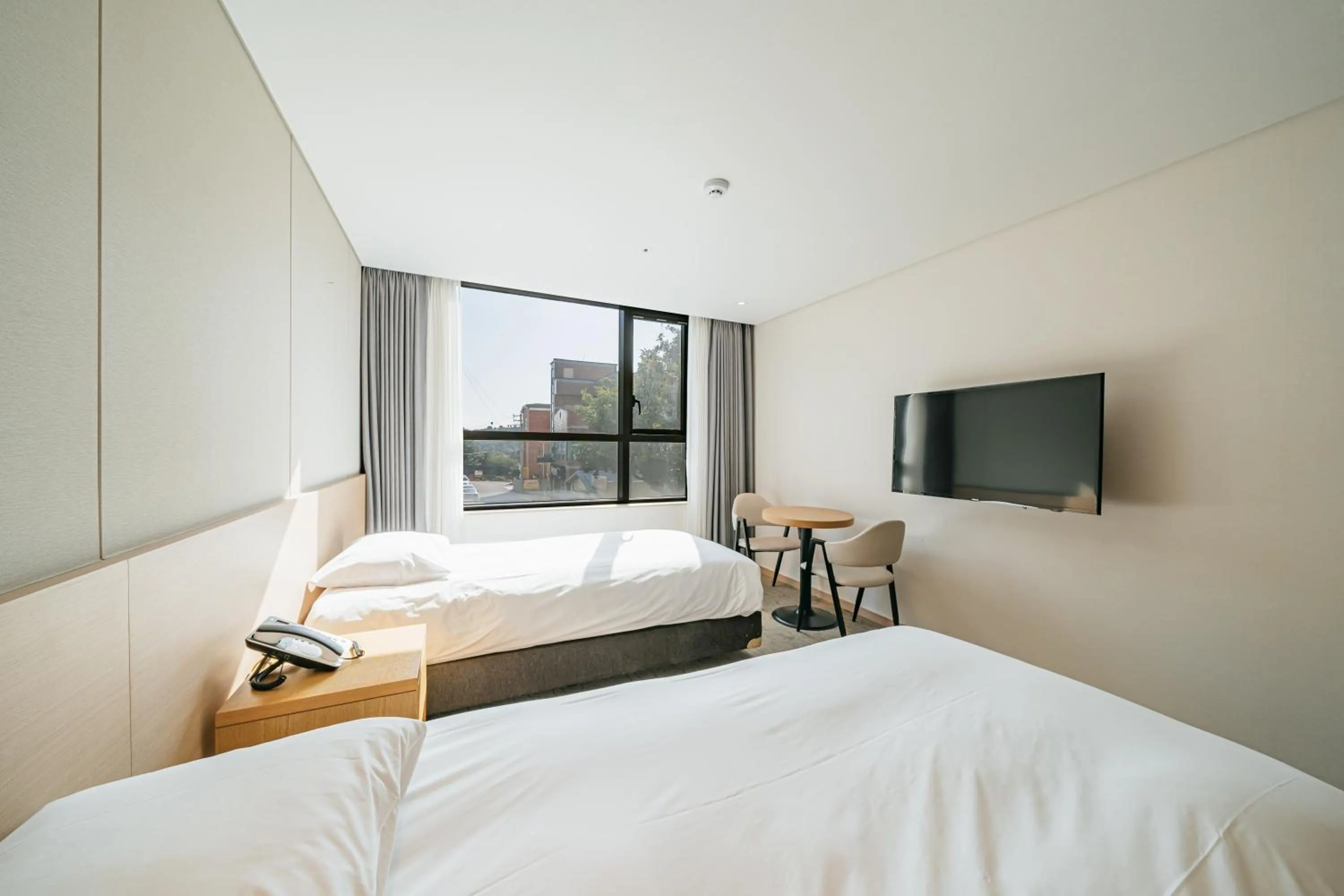 TV and multimedia, Bed in Hotel Zinc