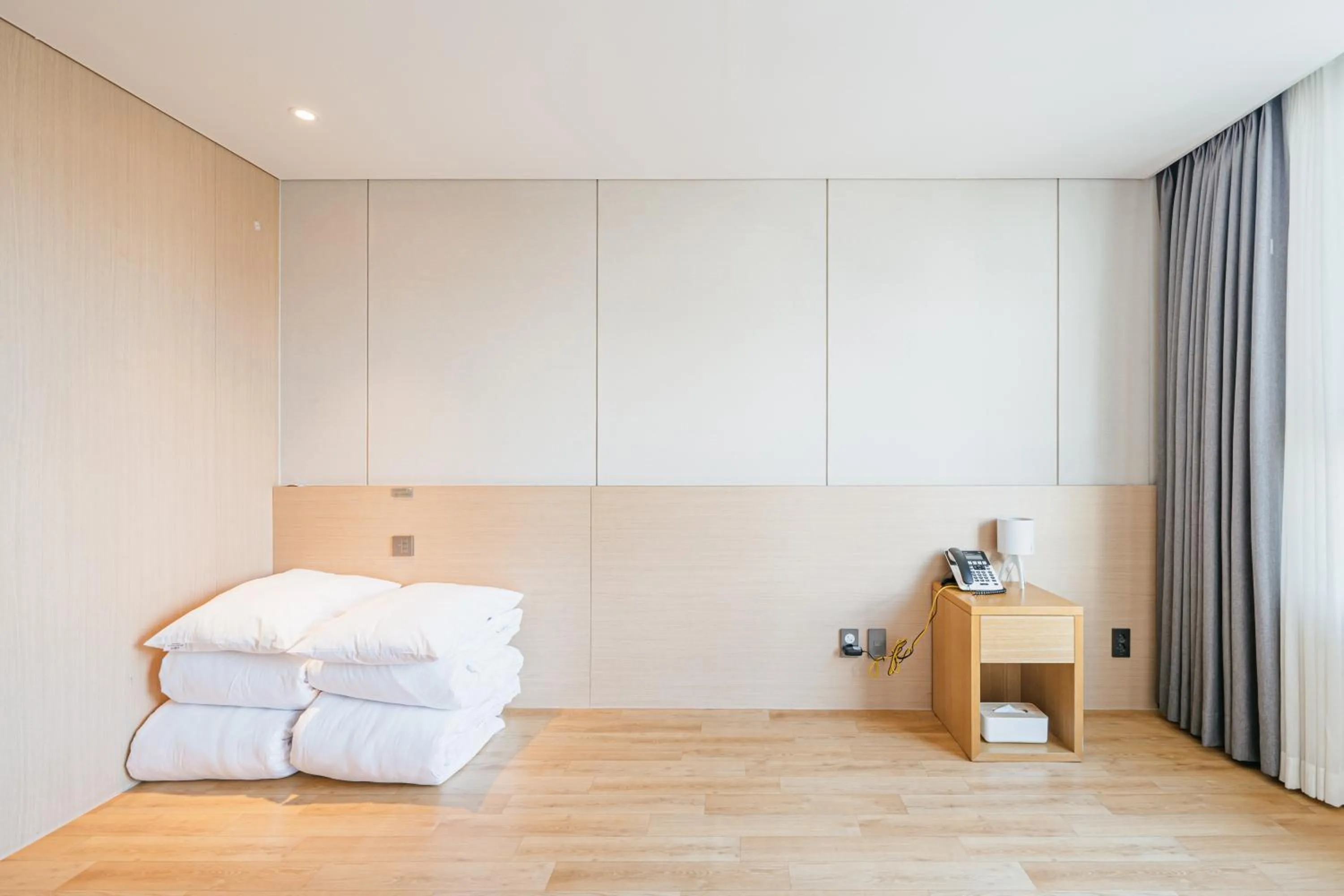 Photo of the whole room, Bed in Hotel Zinc