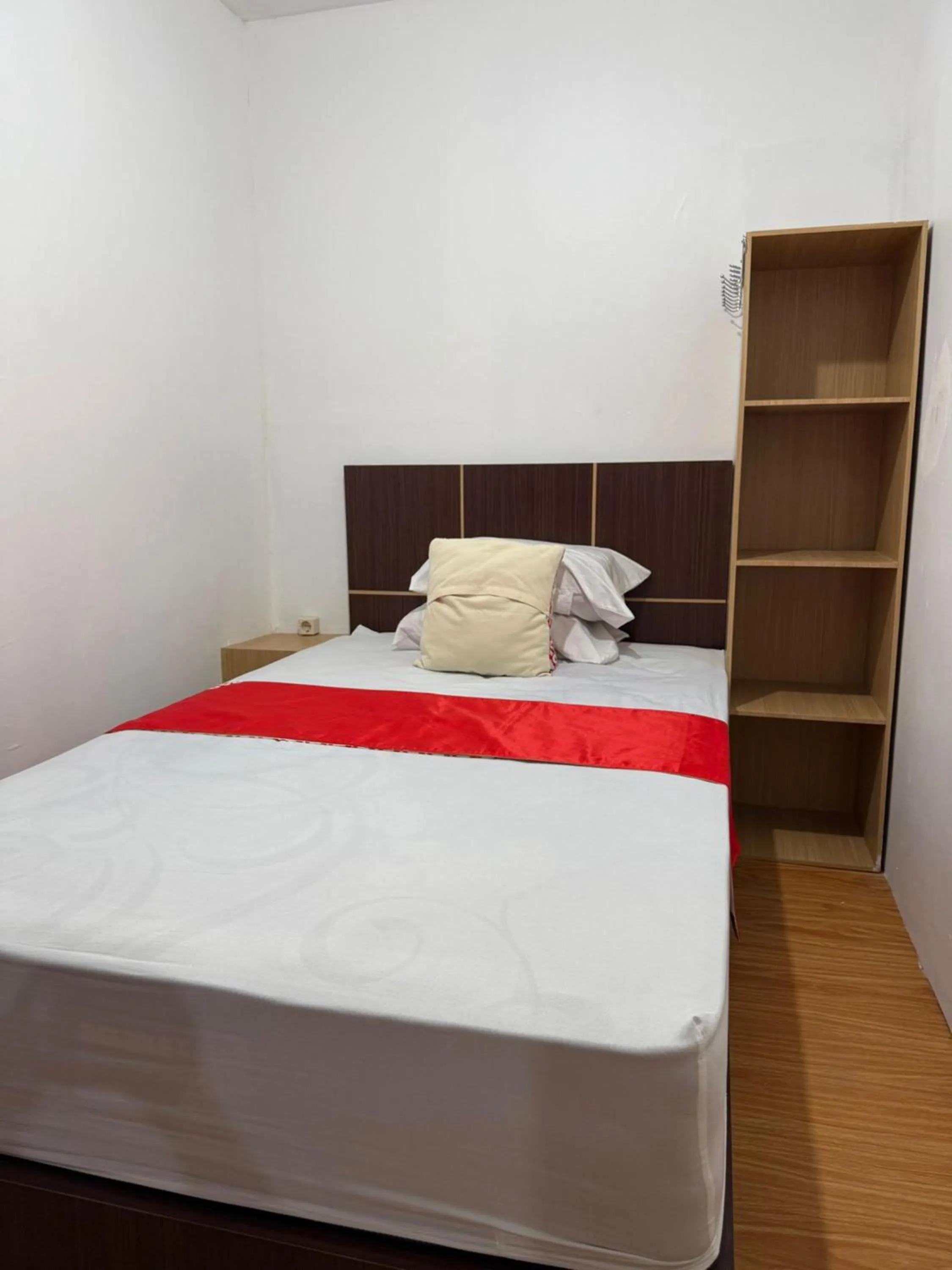 Photo of the whole room, Bed in Ambon Residence Syariah