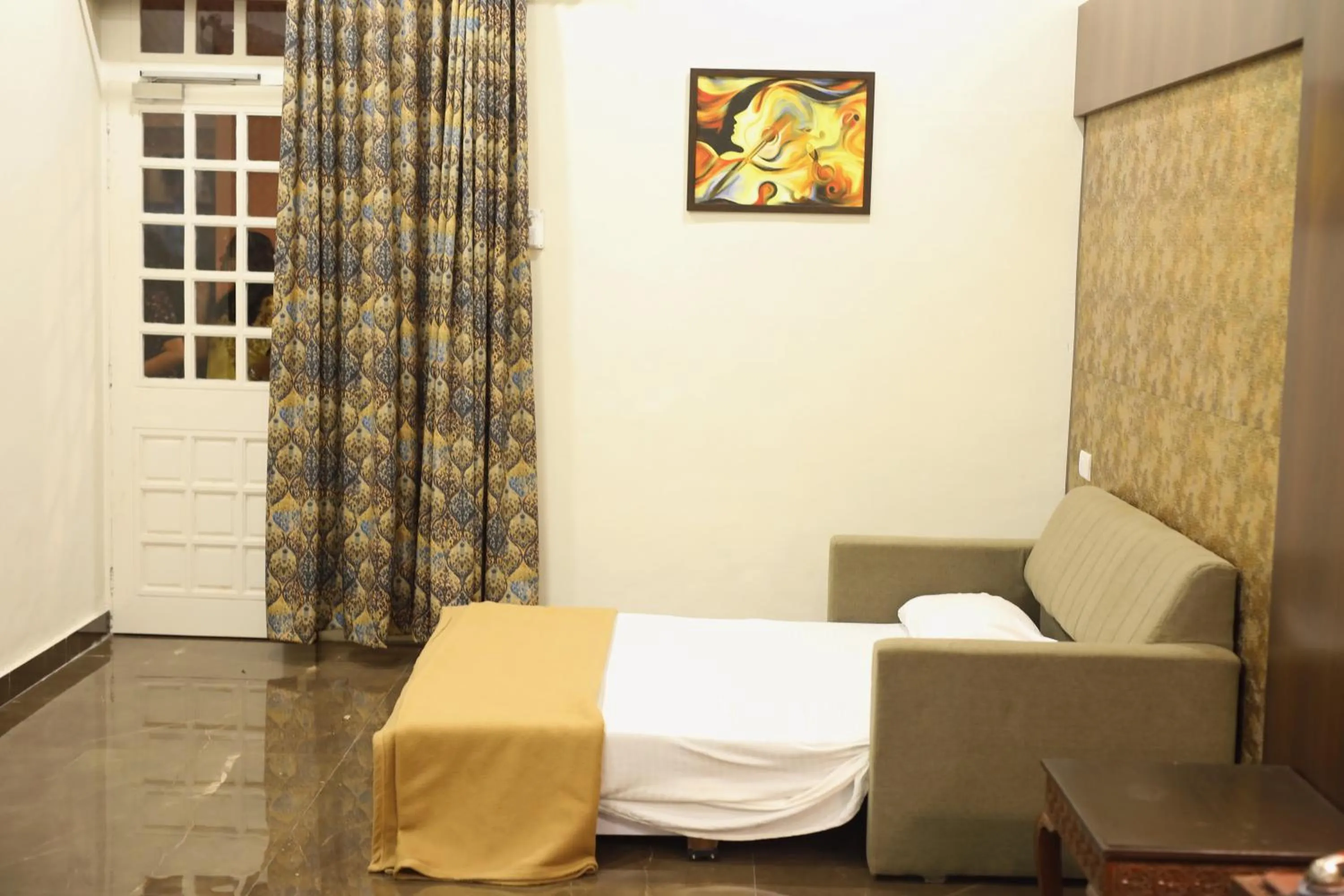 Bed in The Byke Heritage Resort - Matheran