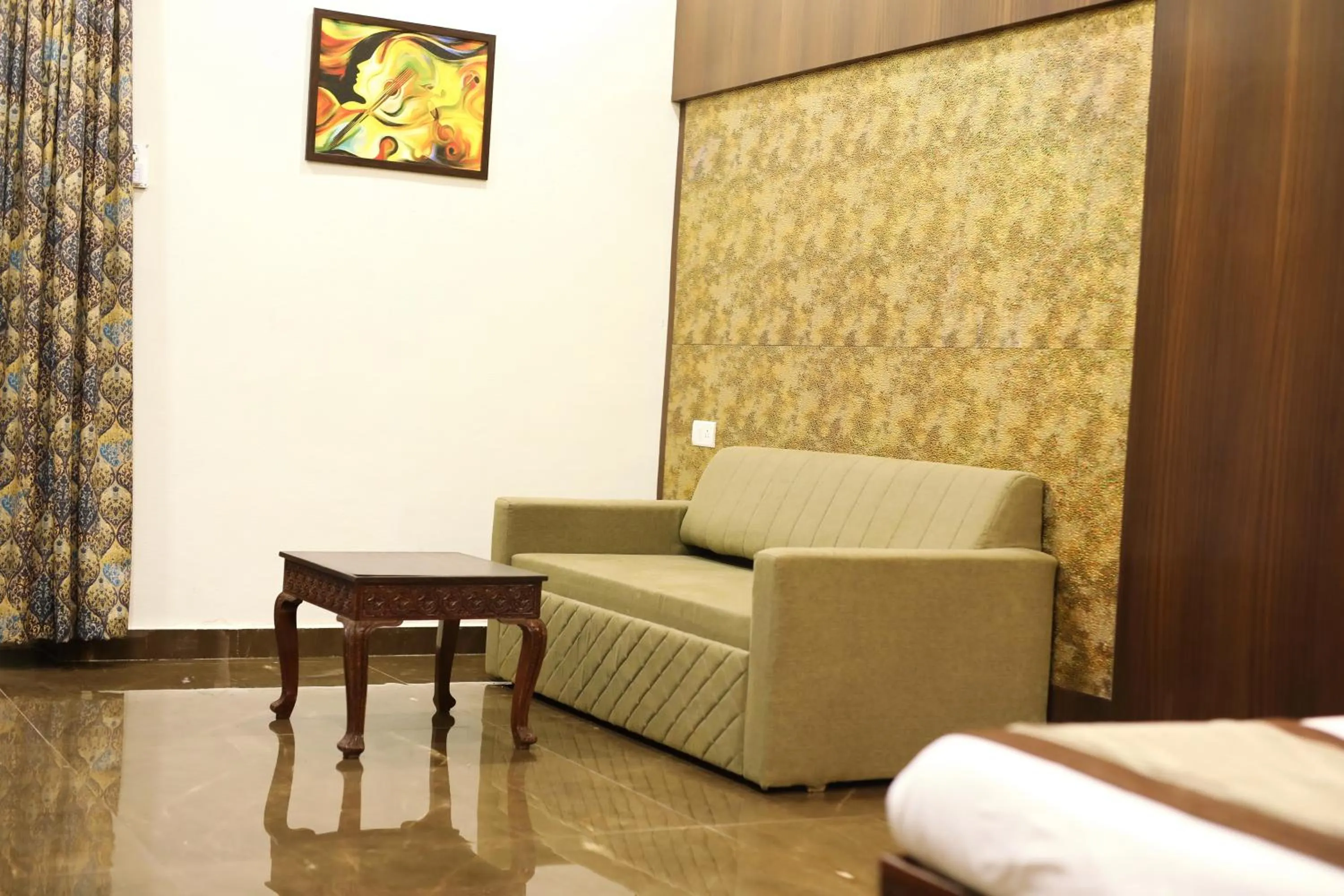 Living room in The Byke Heritage Resort - Matheran