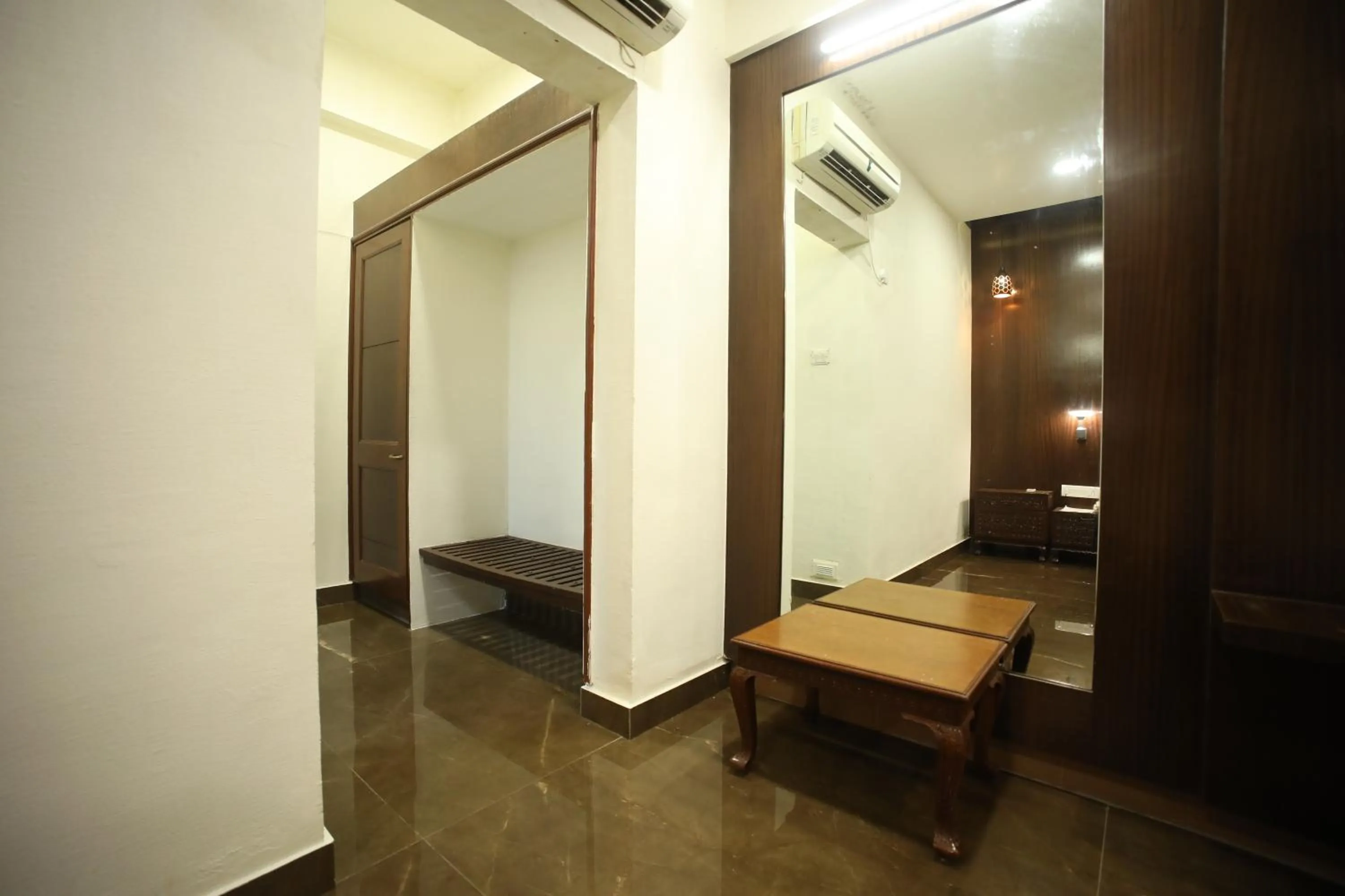 Living room in The Byke Heritage Resort - Matheran