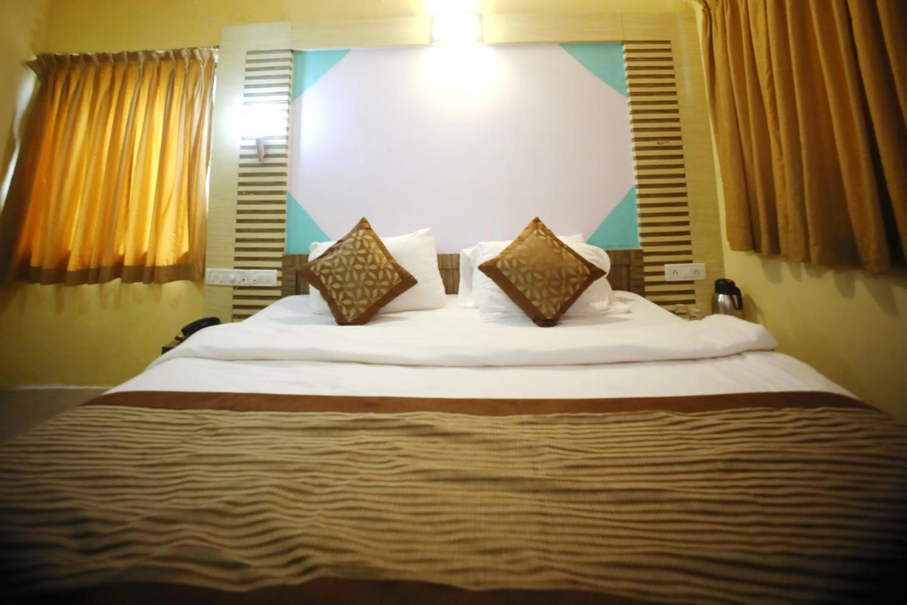 Bed in The Byke Heritage Resort - Matheran