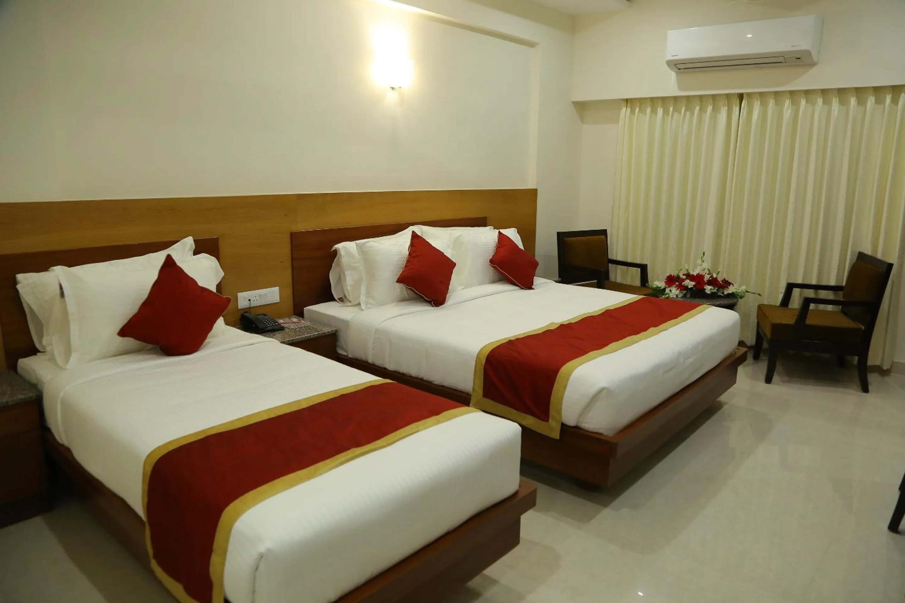 Photo of the whole room, Bed in Hotel U.T.Elegance