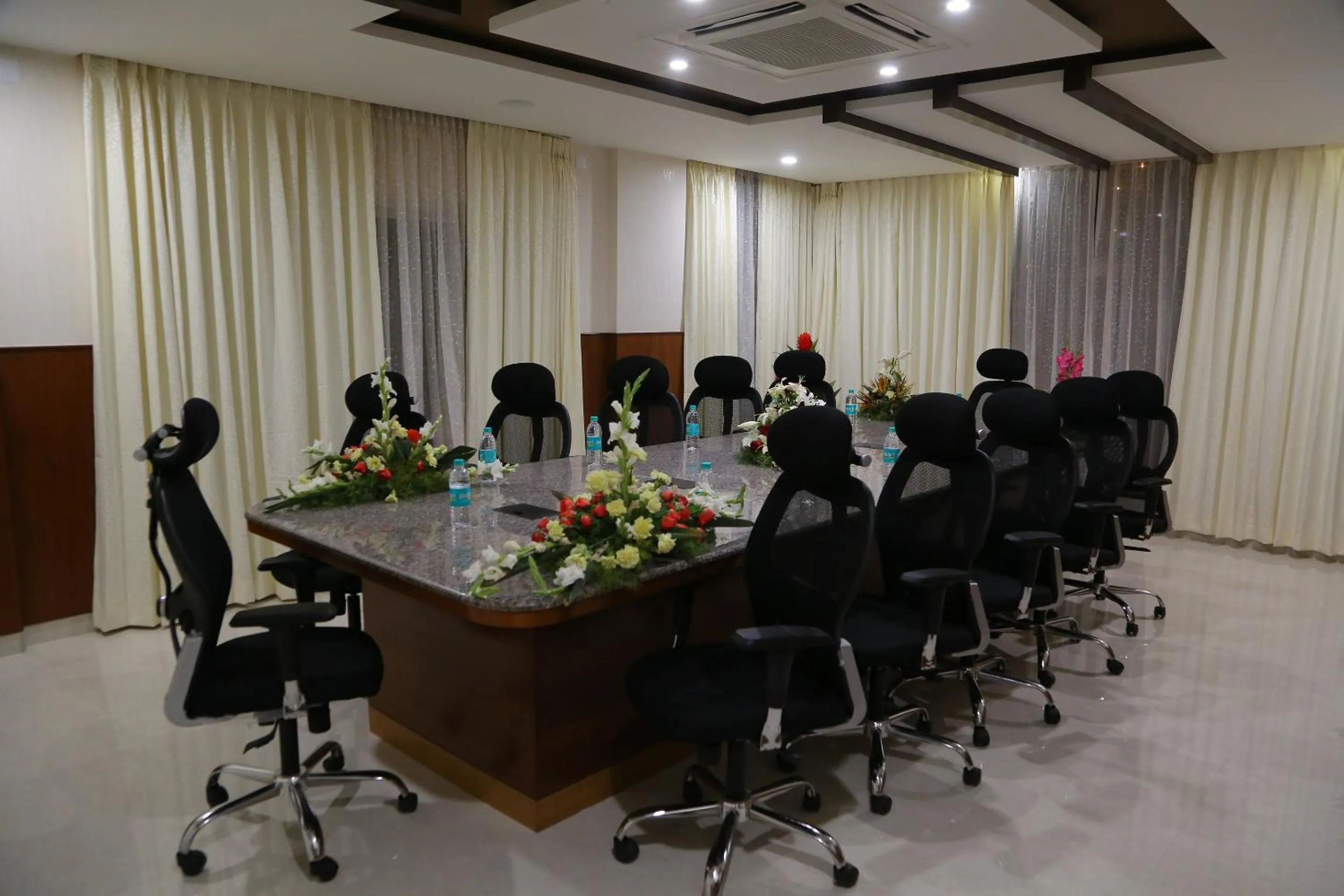 Banquet/Function facilities in Hotel U.T.Elegance