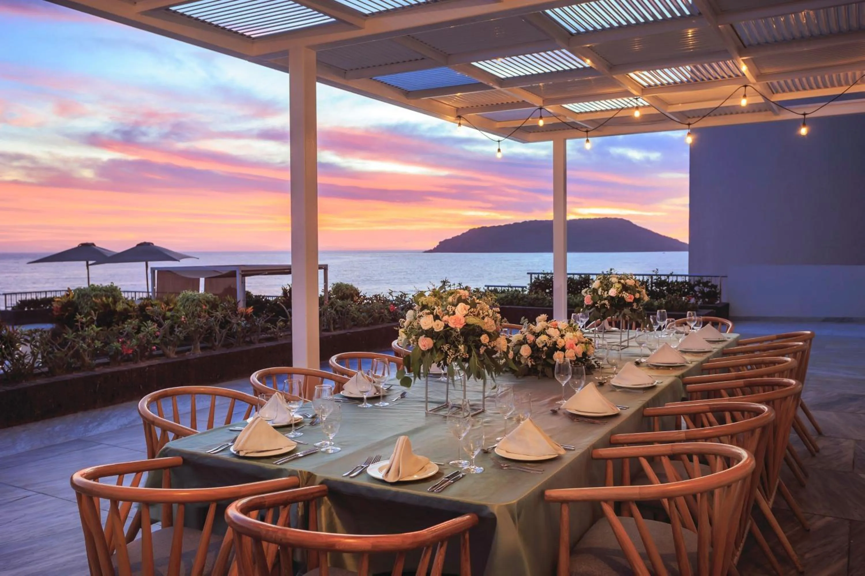 Meeting/conference room in Courtyard by Marriott Mazatlan Beach Resort