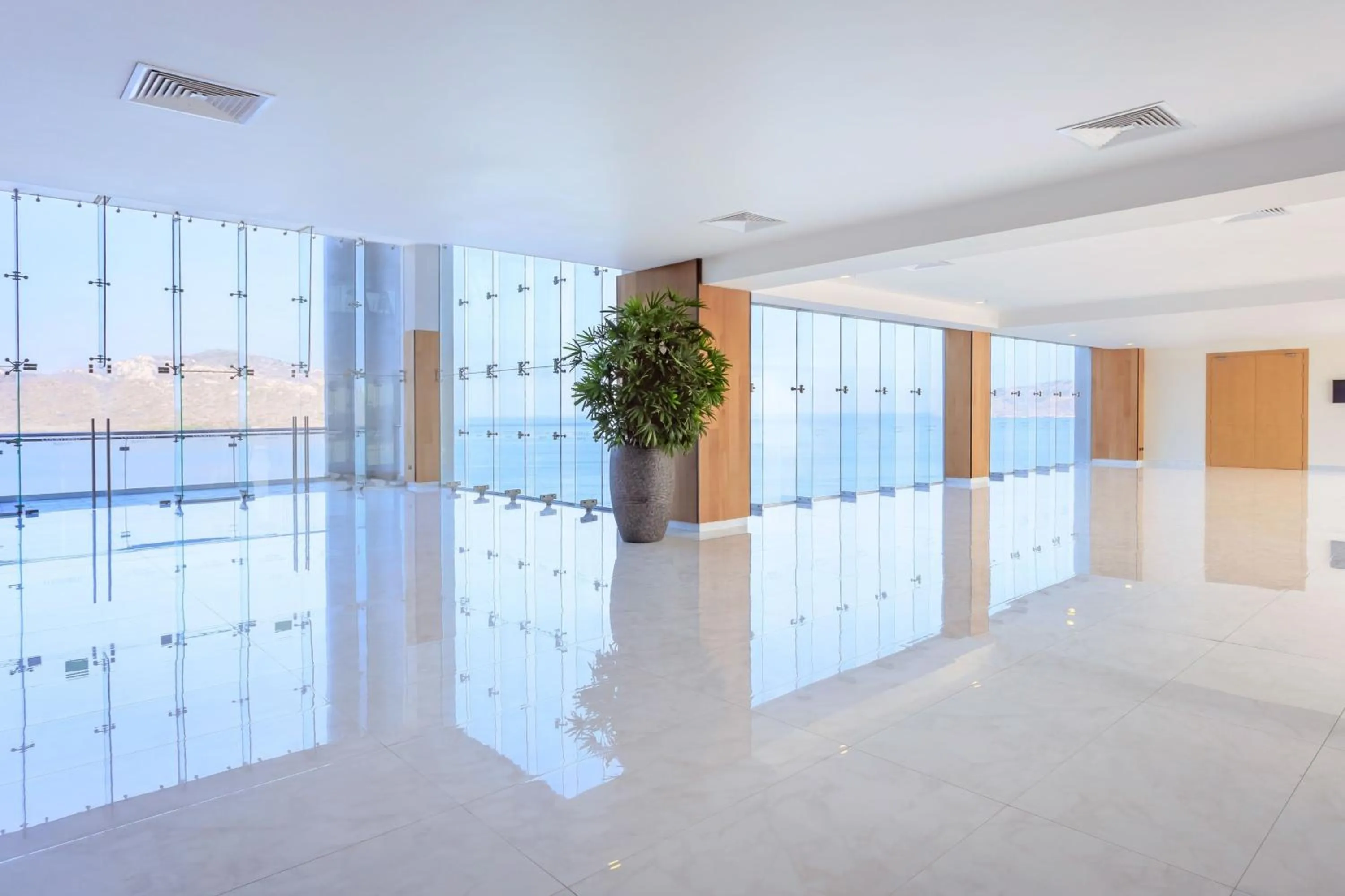 Meeting/conference room in Courtyard by Marriott Mazatlan Beach Resort