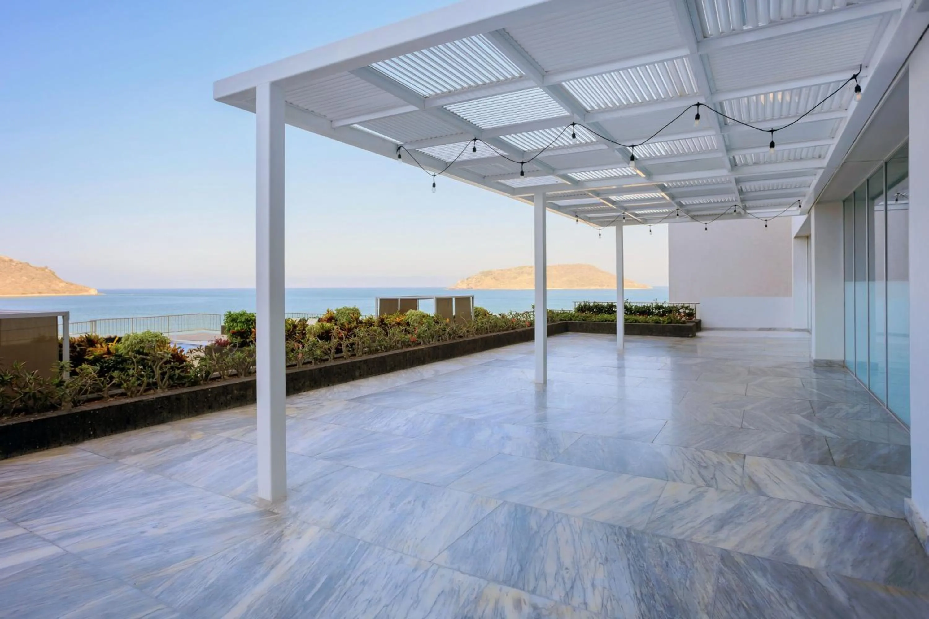 Meeting/conference room in Courtyard by Marriott Mazatlan Beach Resort