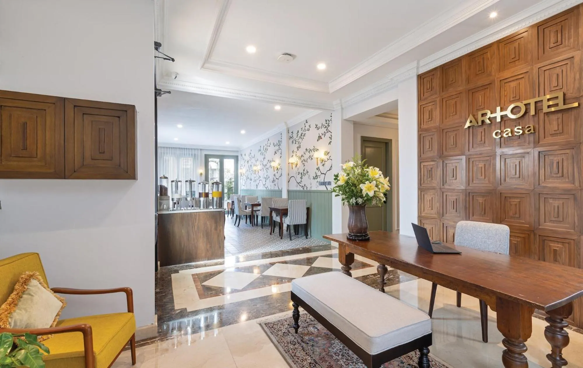 Lobby or reception in ARTOTEL Casa Hangtuah