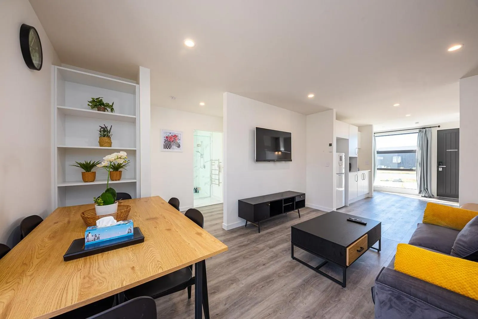 Seating area in Tekapo Top 1000 Apartment