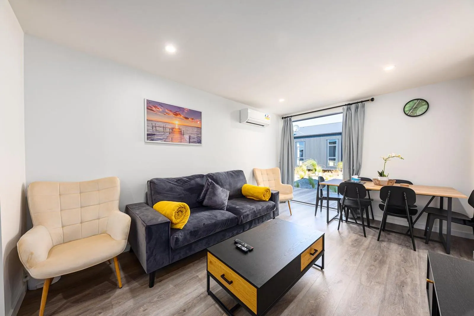 Living room in Tekapo Top 1000 Apartment