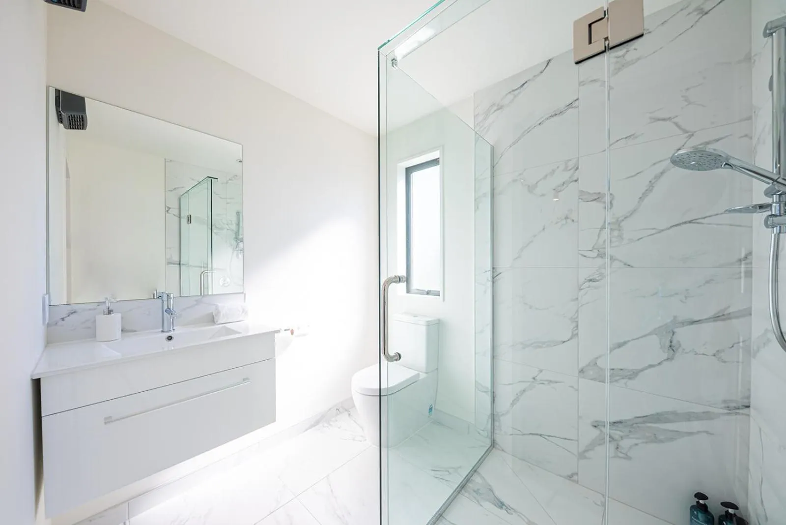 Bathroom in Tekapo Top 1000 Apartment