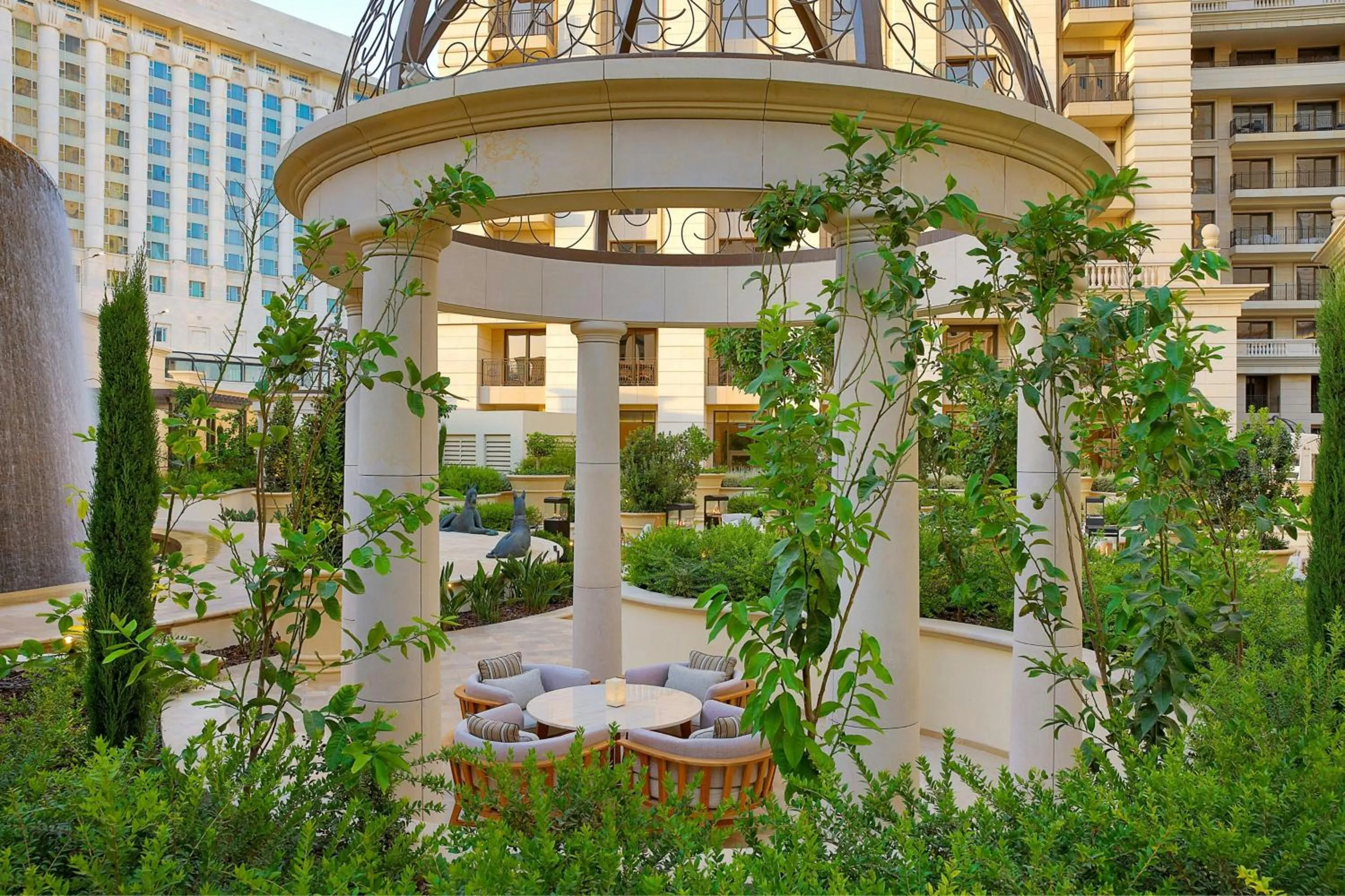 Restaurant/places to eat in The Ritz-Carlton, Amman