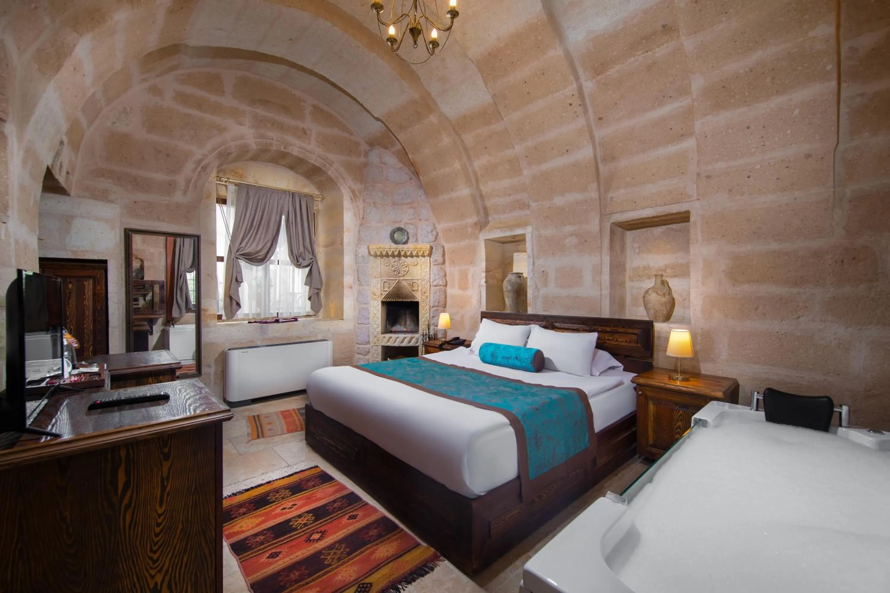 TV and multimedia, Bed in Cappa Via Cave Hotel