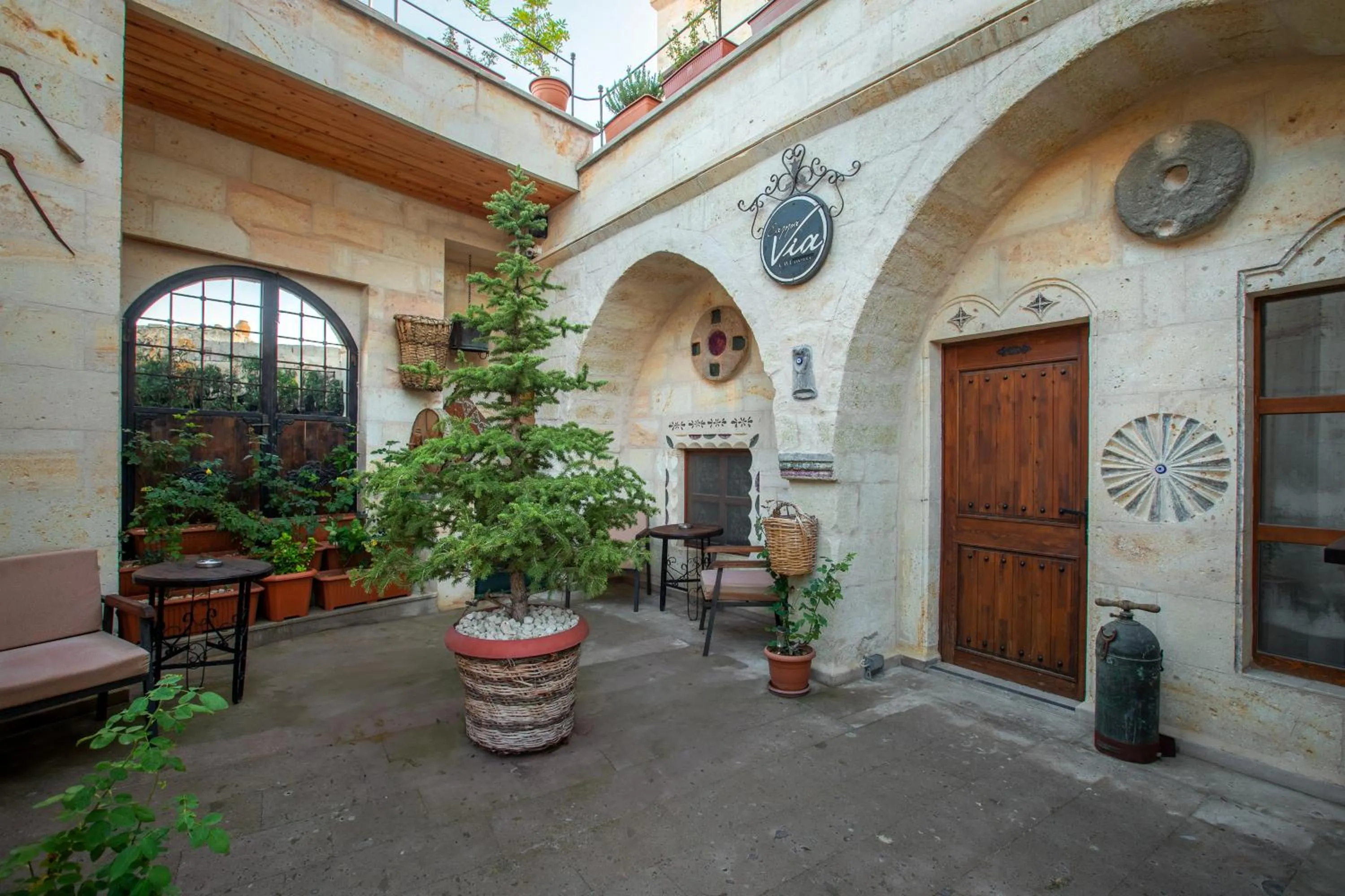 Day in Cappa Via Cave Hotel