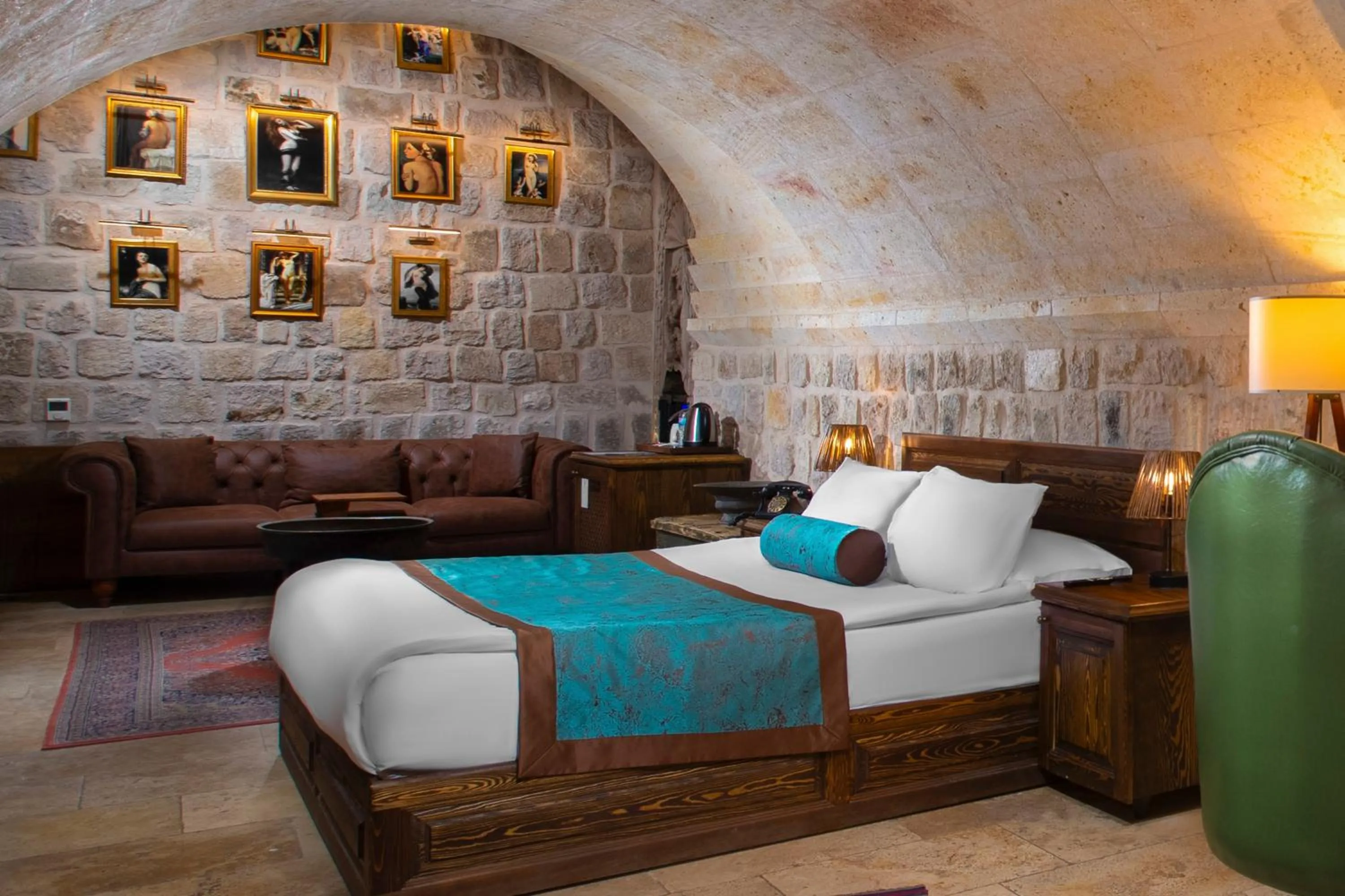 Bed in Cappa Via Cave Hotel