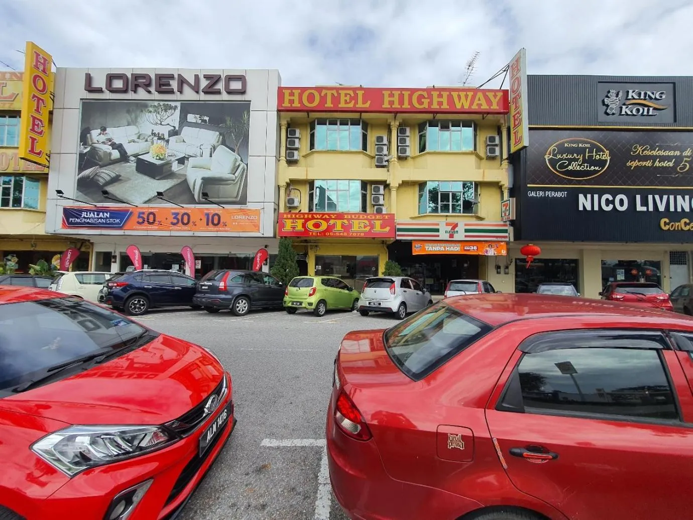 Property building in Highway Budget Hotel