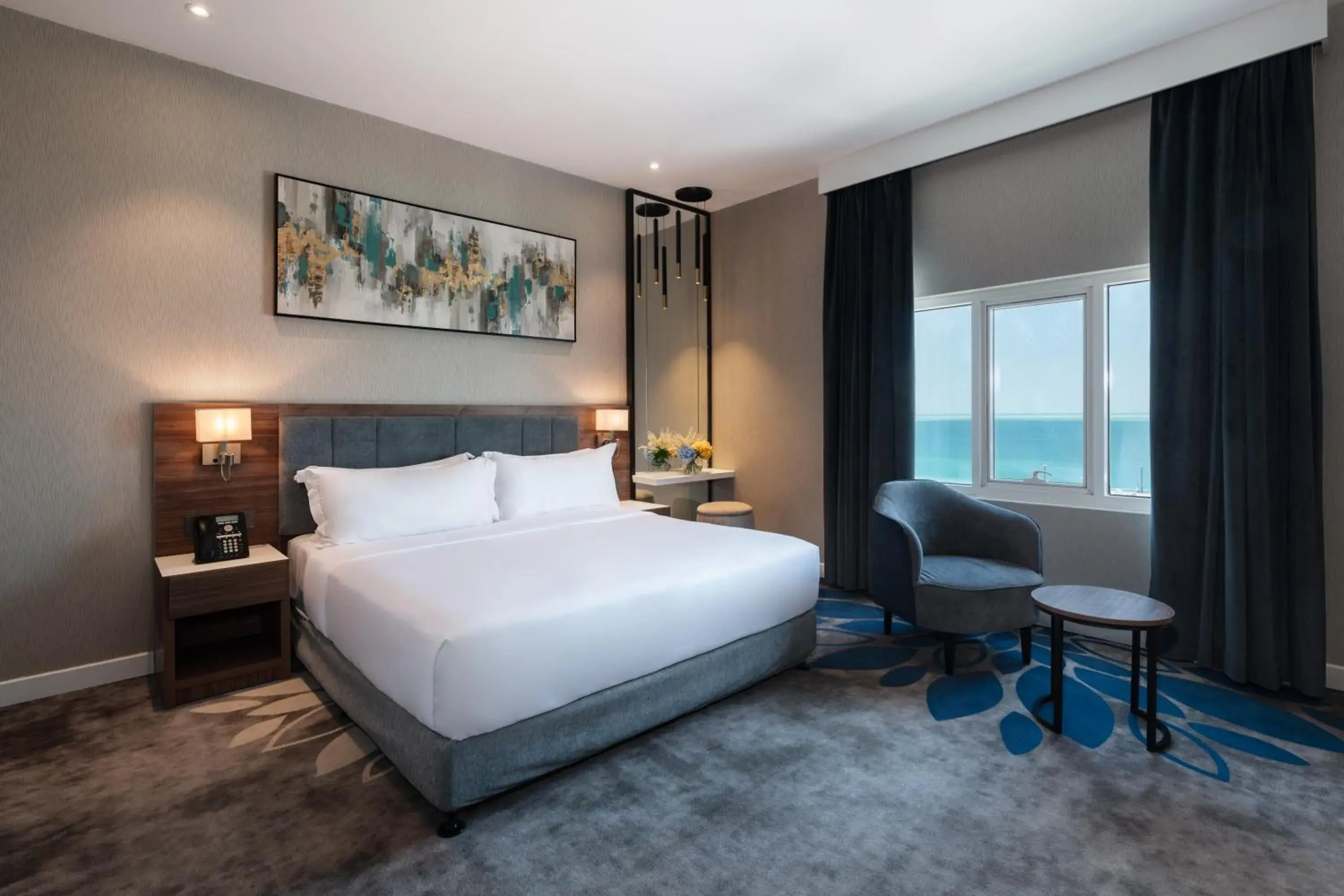 King Room with Sea View in Warwick Al Jubail Hotel King Room with Sea View in Warwick Al Jubail Hotel