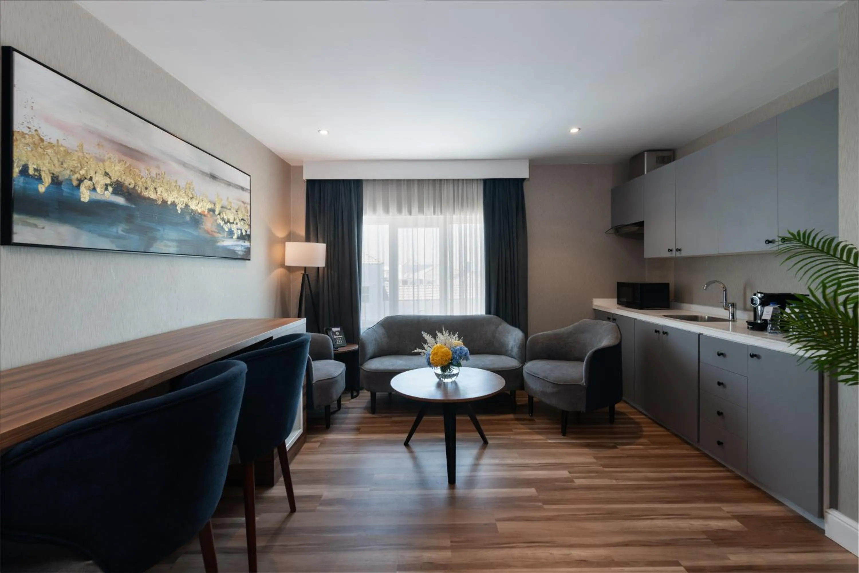 Warwick Al Jubail Hotel