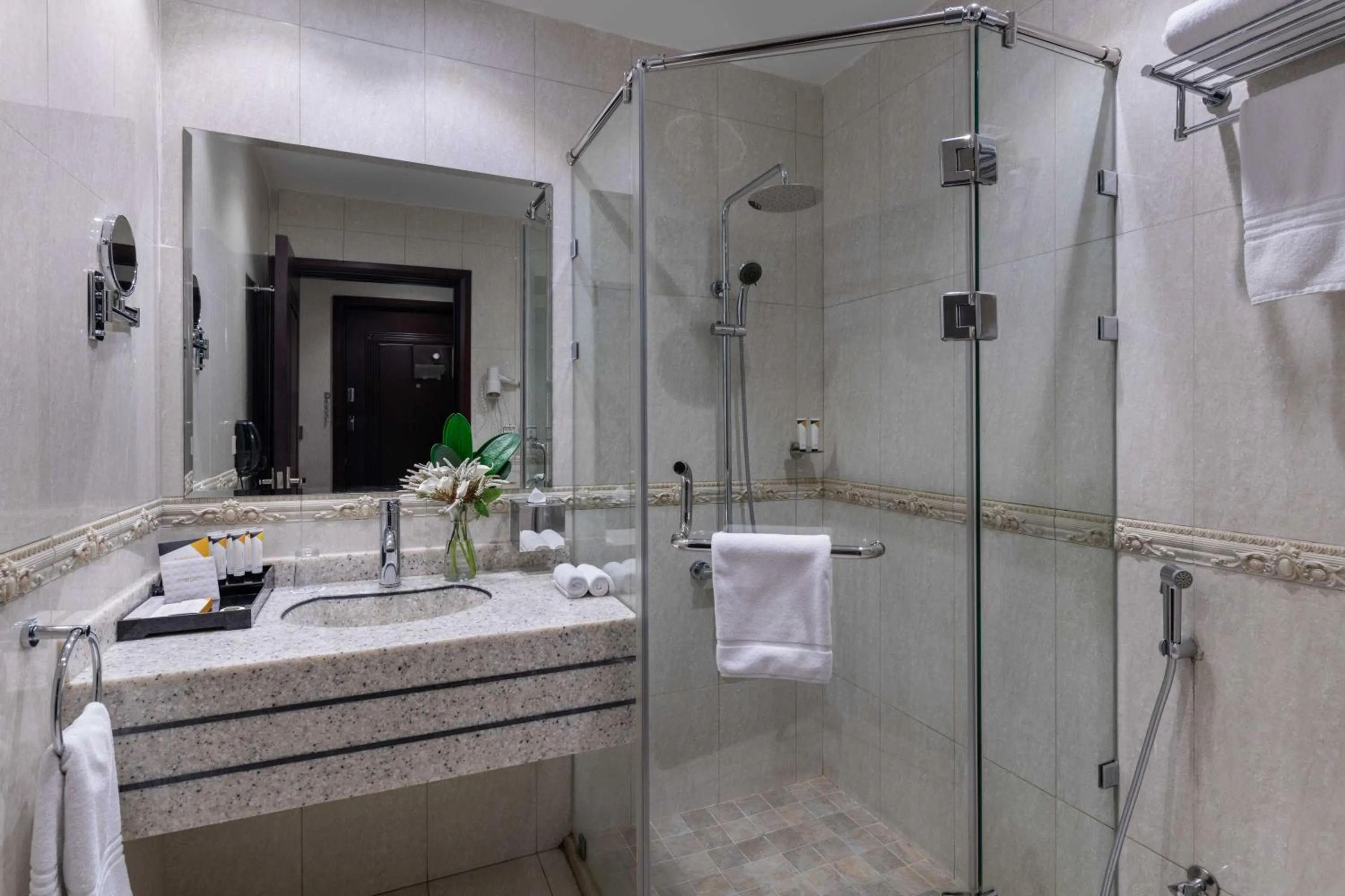 Shower in Warwick Al Jubail Hotel
