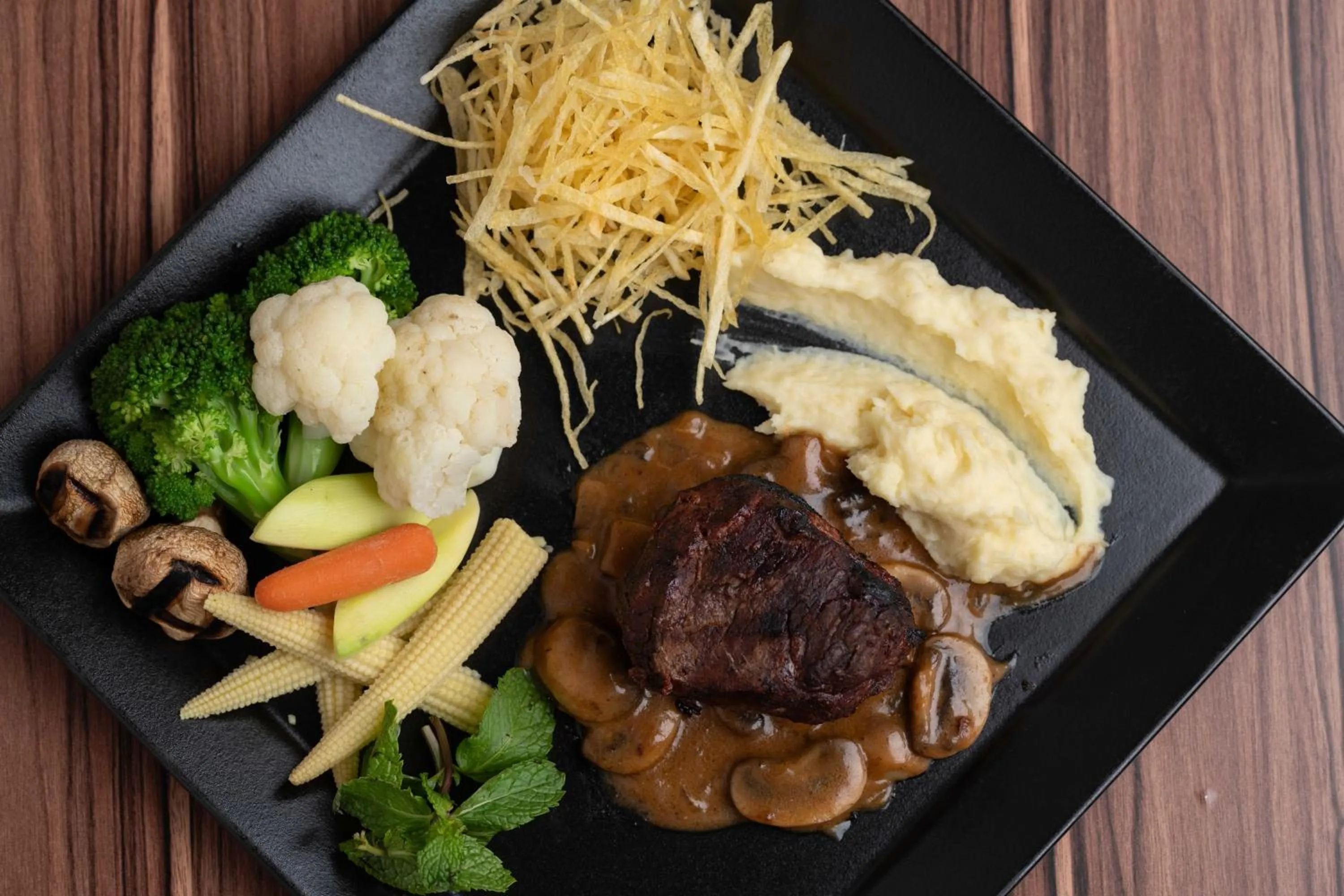 Warwick Al Jubail Hotel