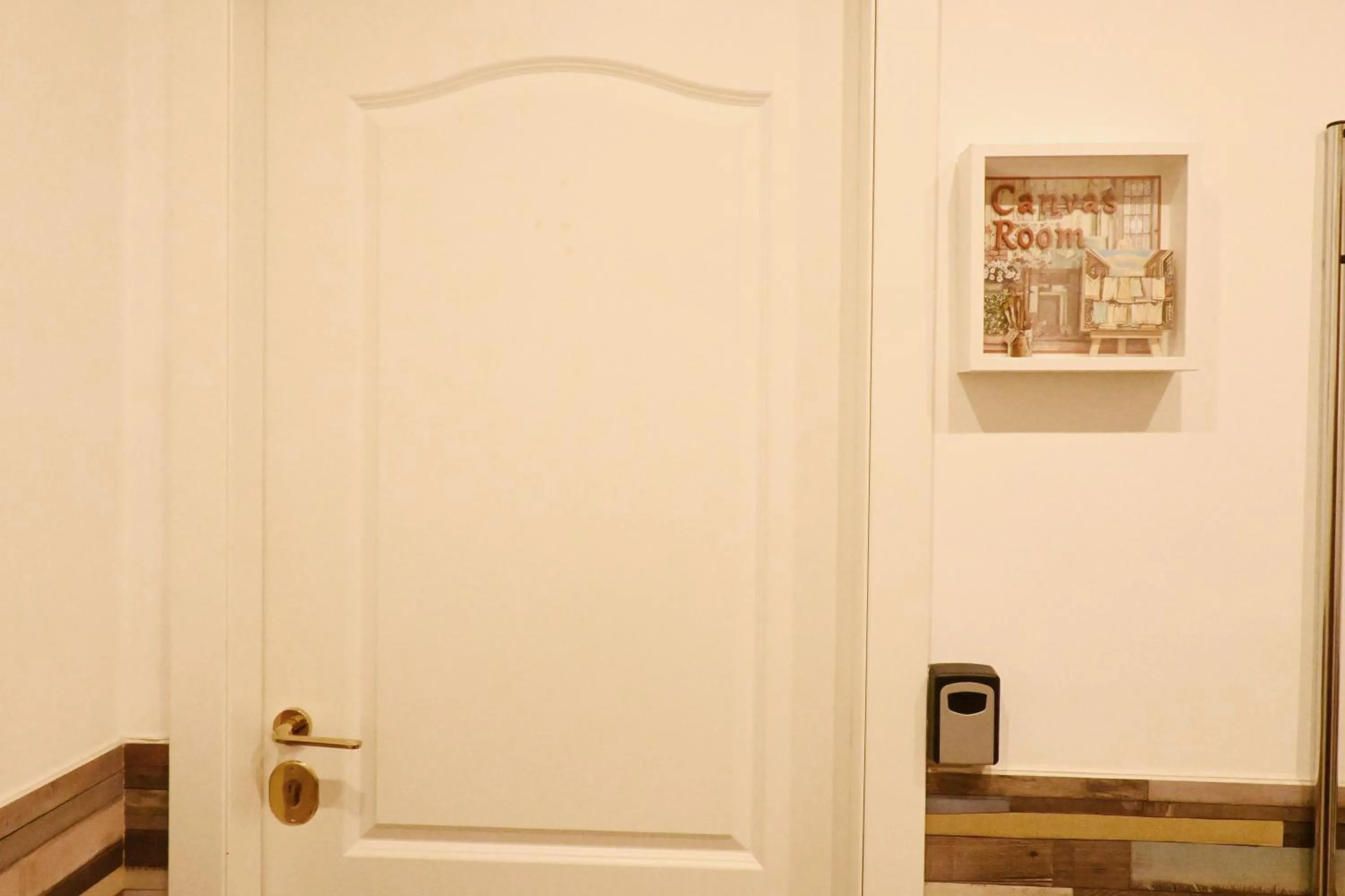 Decorative detail in Napoli Cityscape