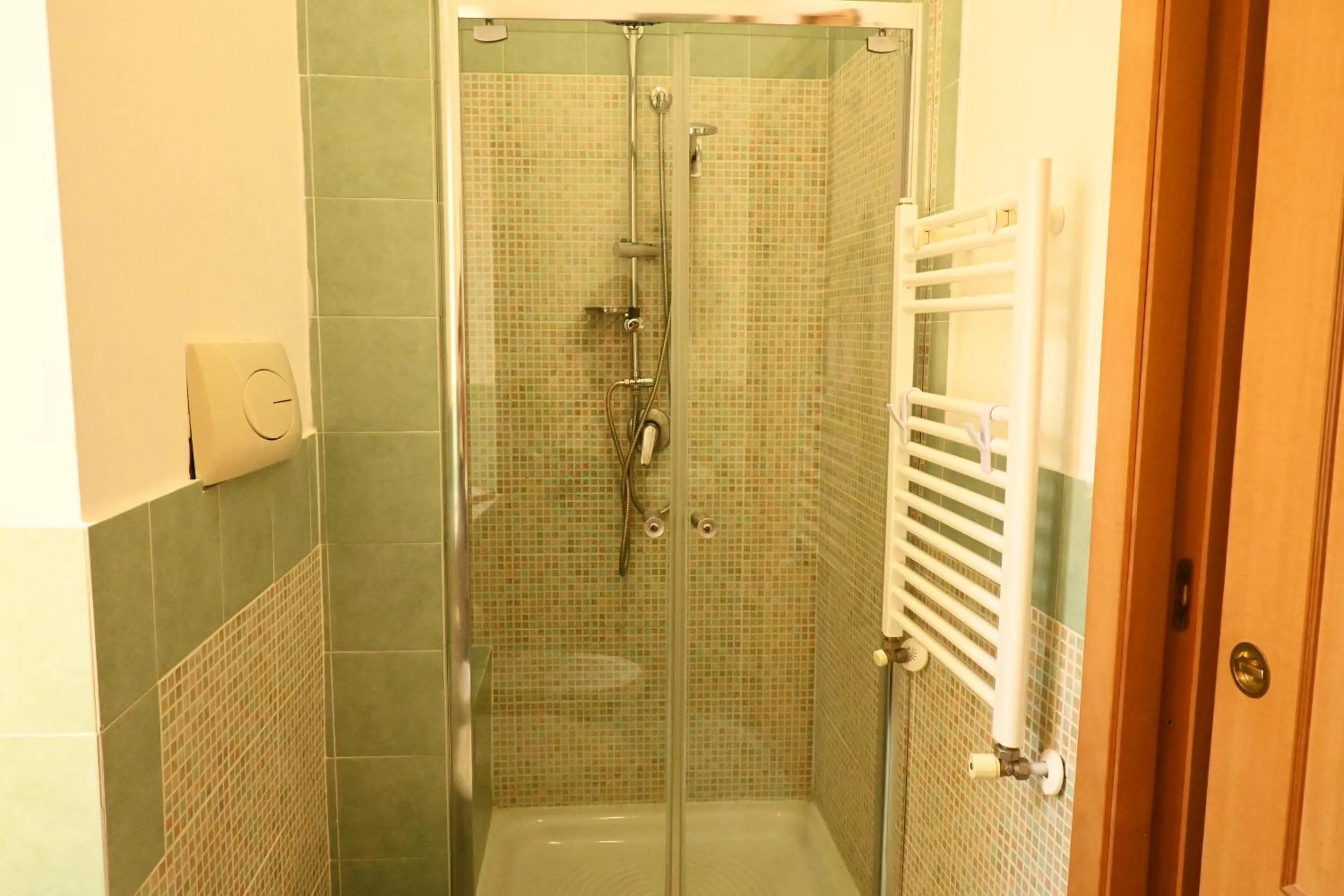 Shower in Napoli Cityscape