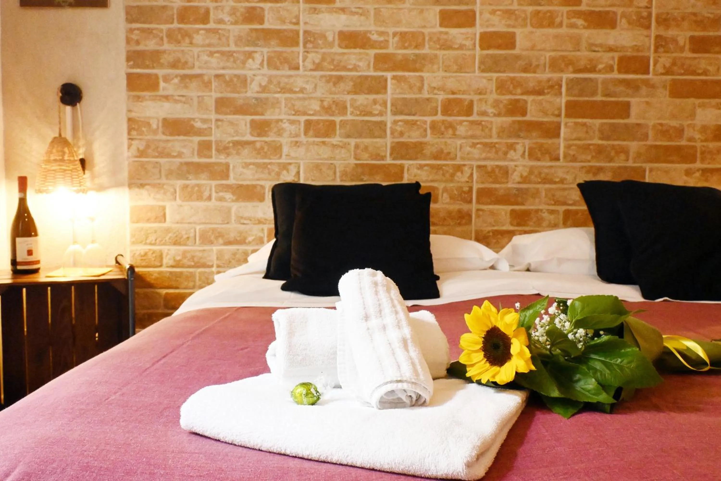 Bed in Napoli Cityscape