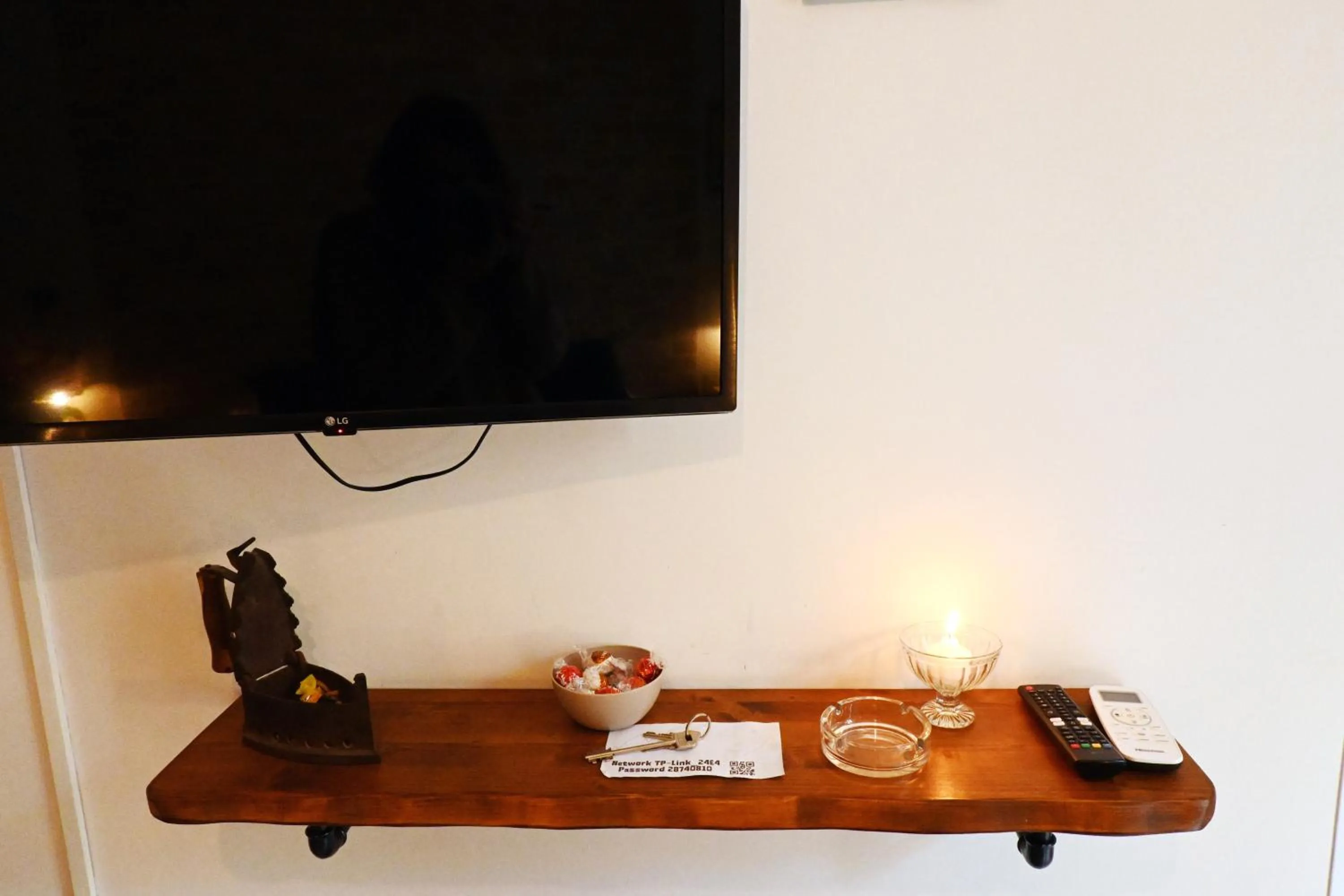 TV and multimedia in Napoli Cityscape