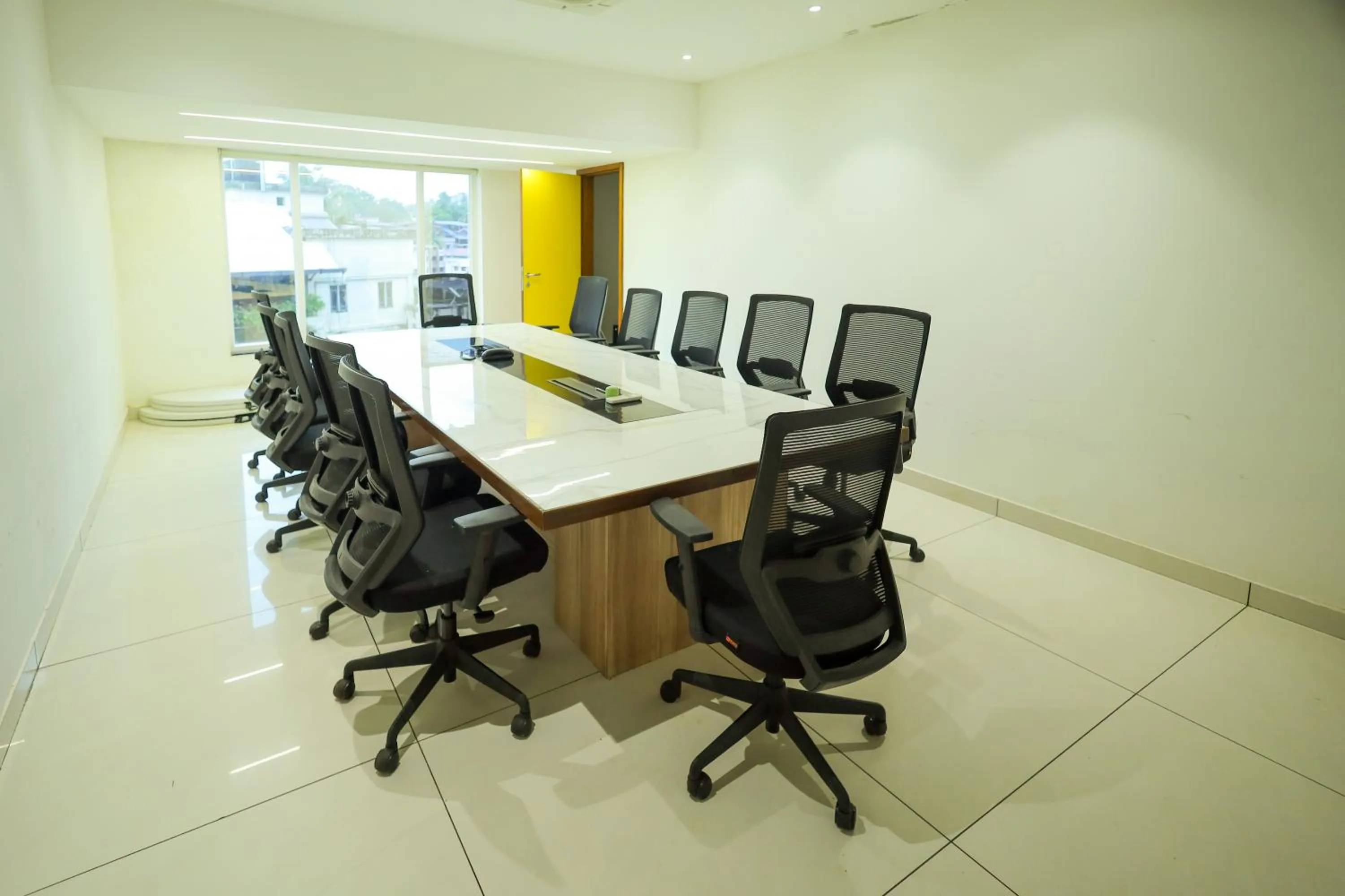 Meeting/conference room in Royal Plaza Suites by RAK Rooms, Mangaluru