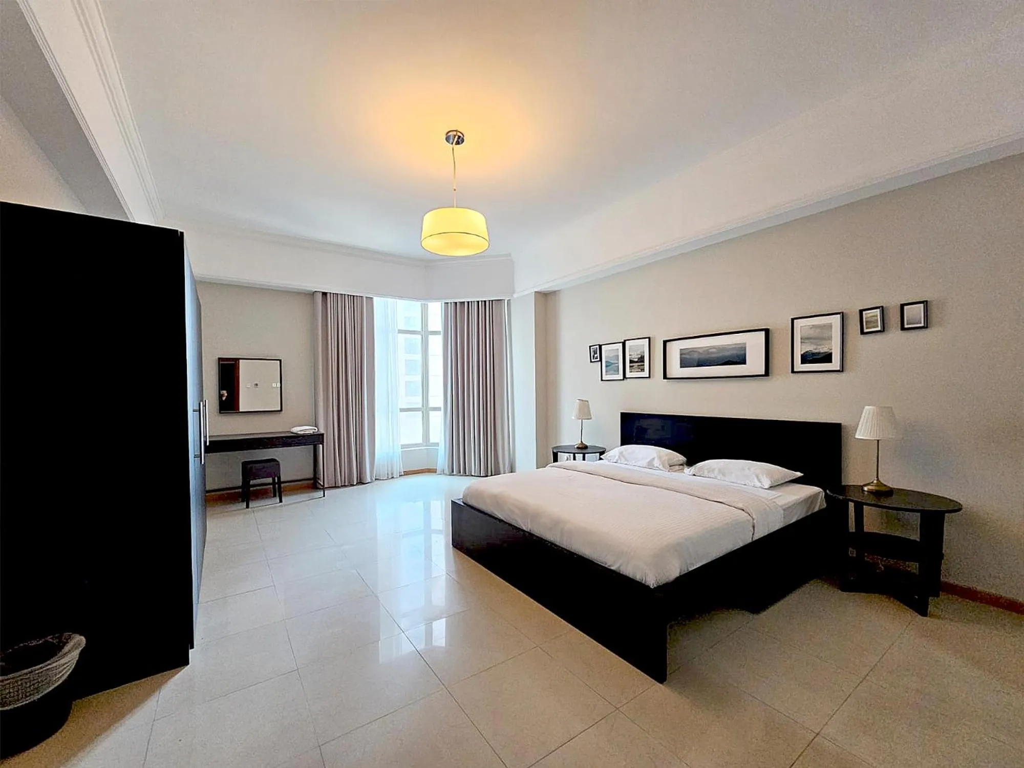 Bed in Al Faris Suites 2