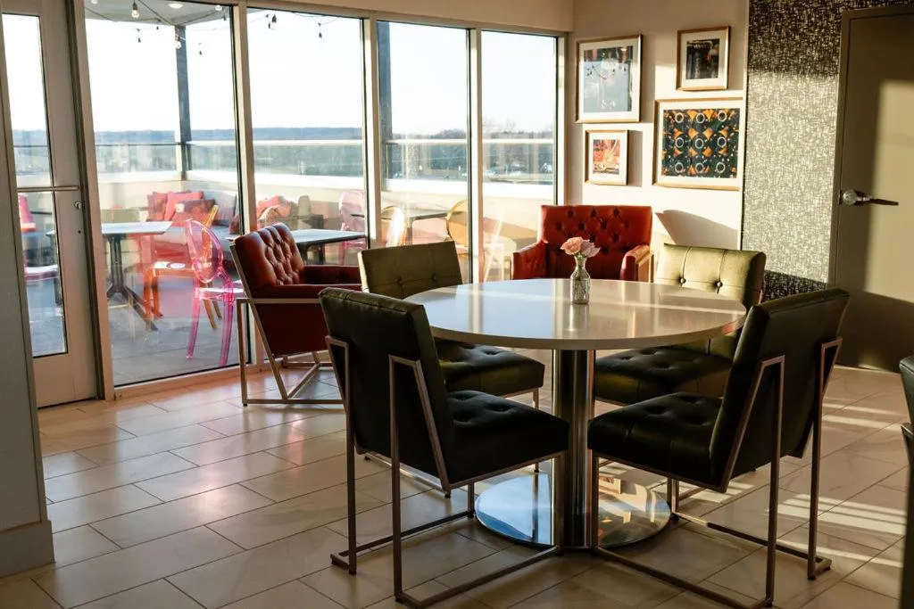 Restaurant/places to eat in Candlewood Suites - Tulsa Hills - Jenks by IHG