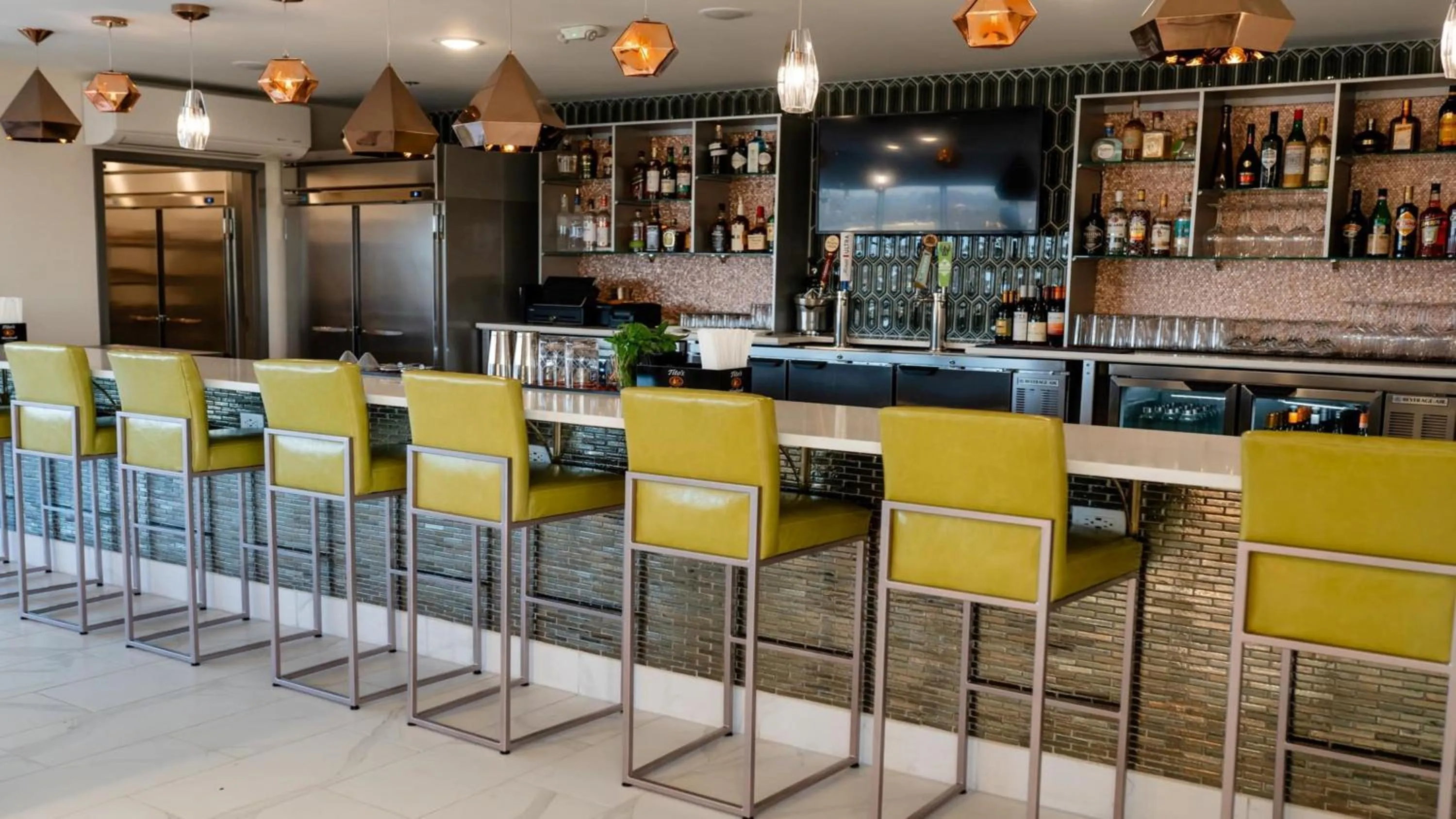 Lounge or bar in Candlewood Suites - Tulsa Hills - Jenks by IHG