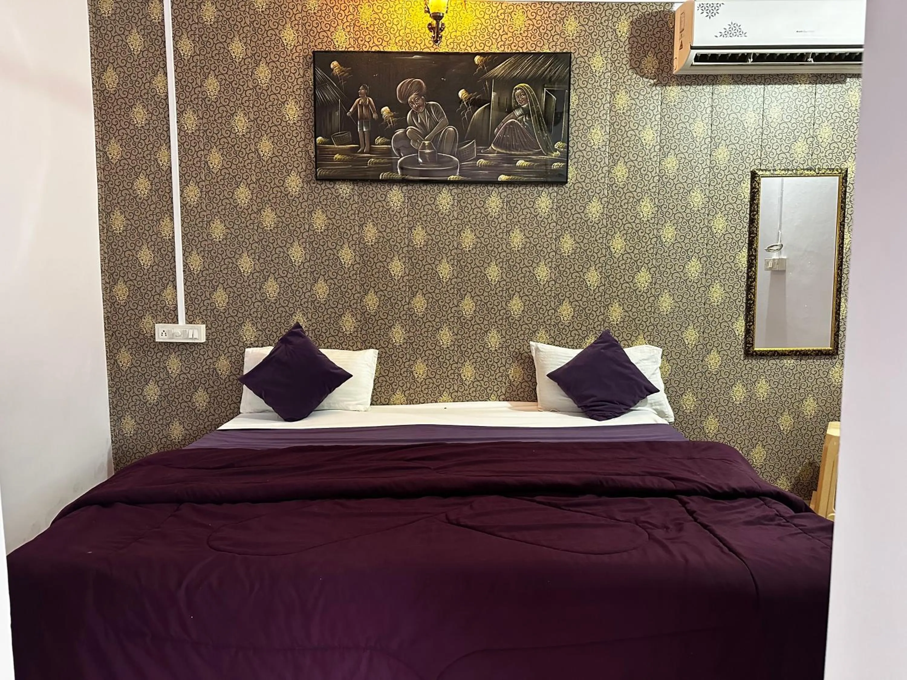 Bed in Hotel Kota kunj Heritage