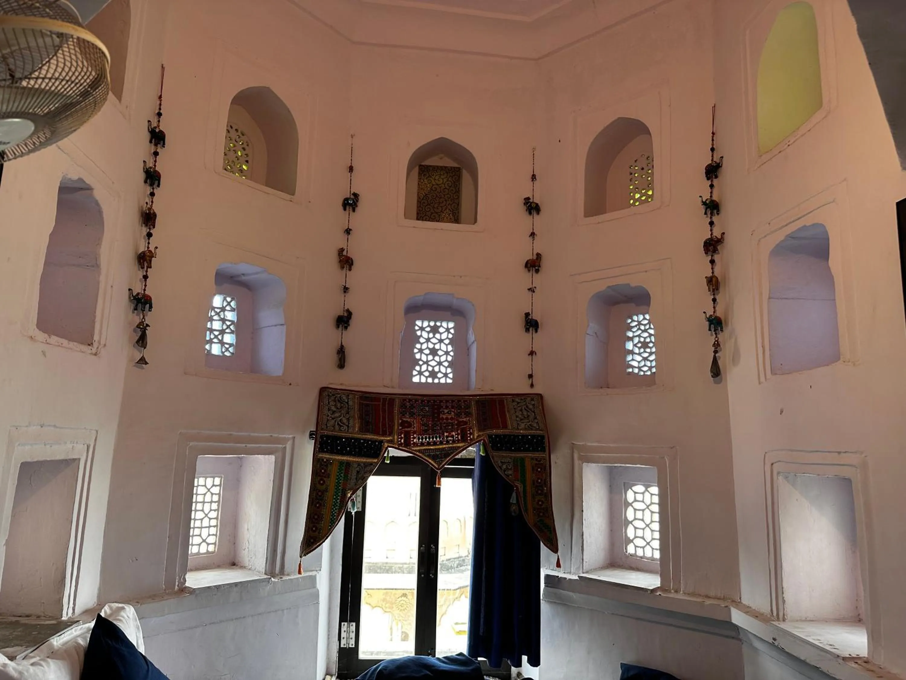 Hotel Kota kunj Heritage