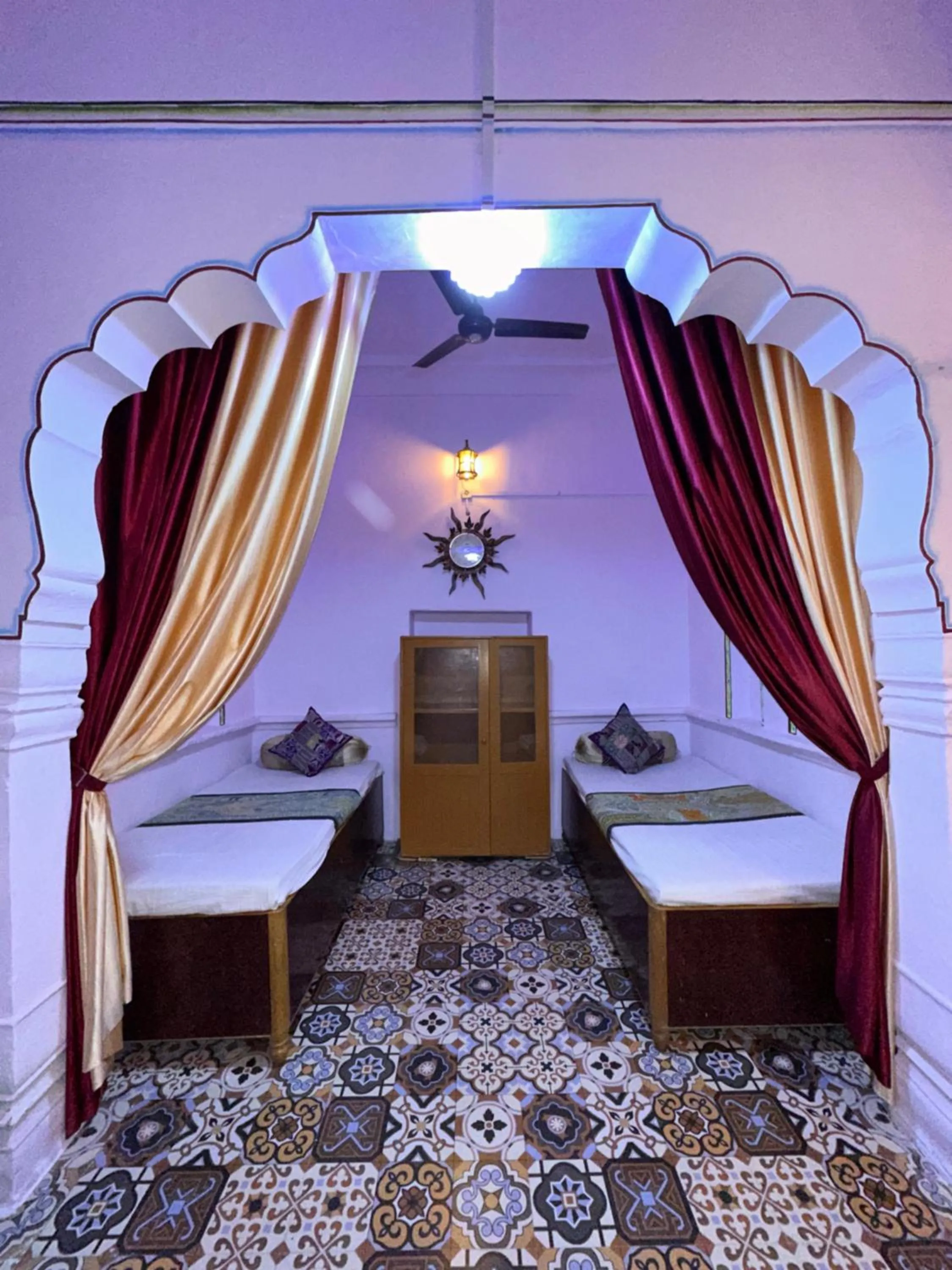 Bed in Hotel Kota kunj Heritage
