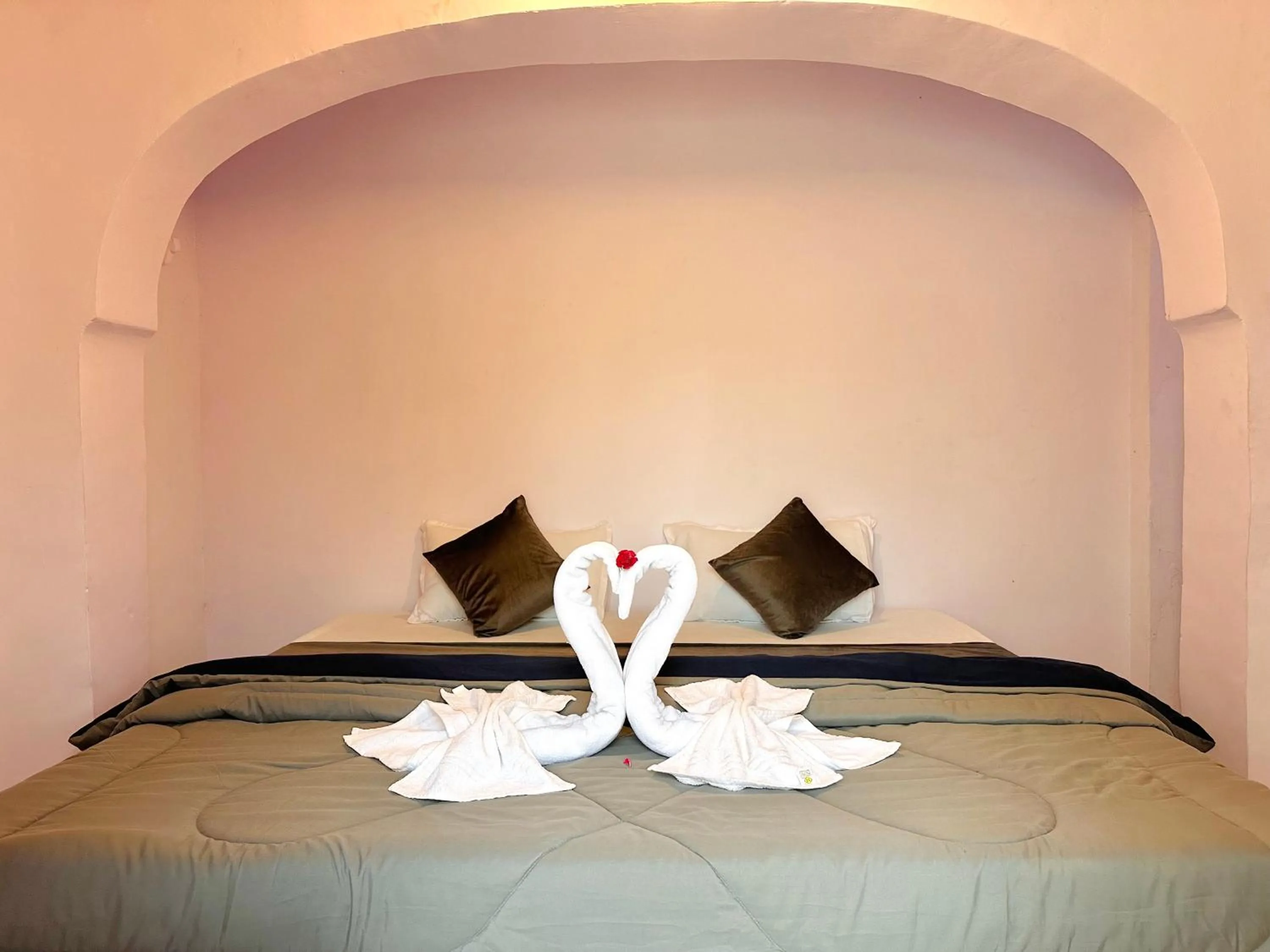 Bed in Hotel Kota kunj Heritage