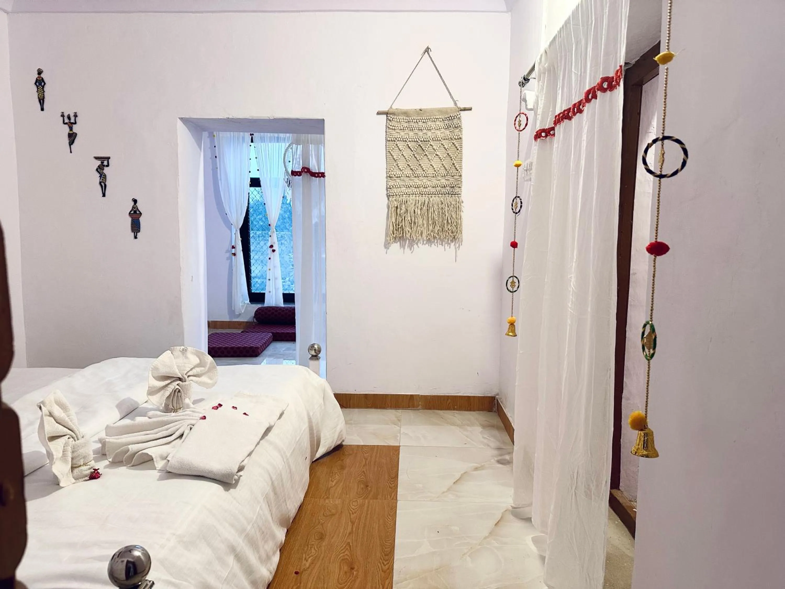 Bed in Hotel Kota kunj Heritage