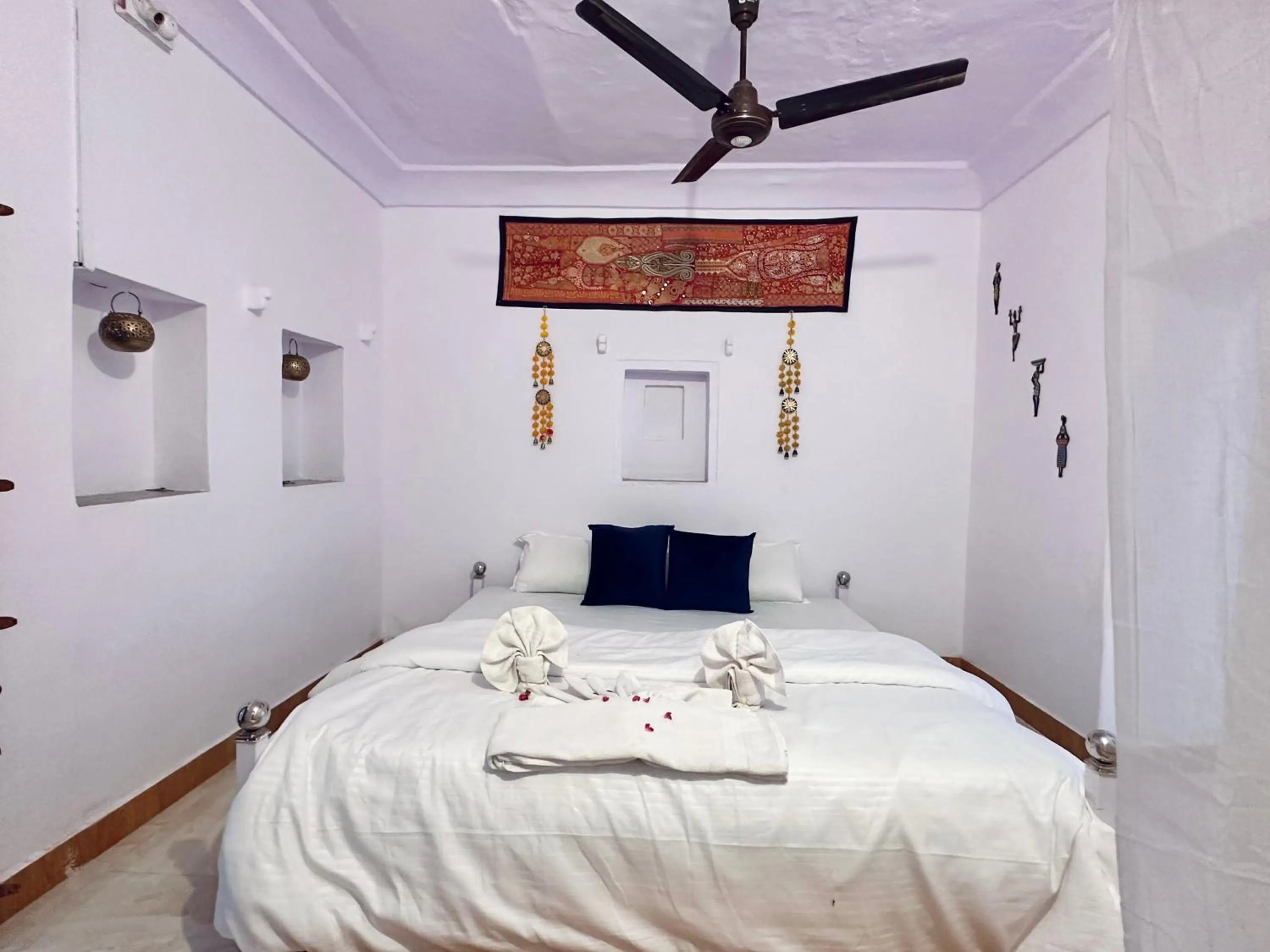 Bed in Hotel Kota kunj Heritage