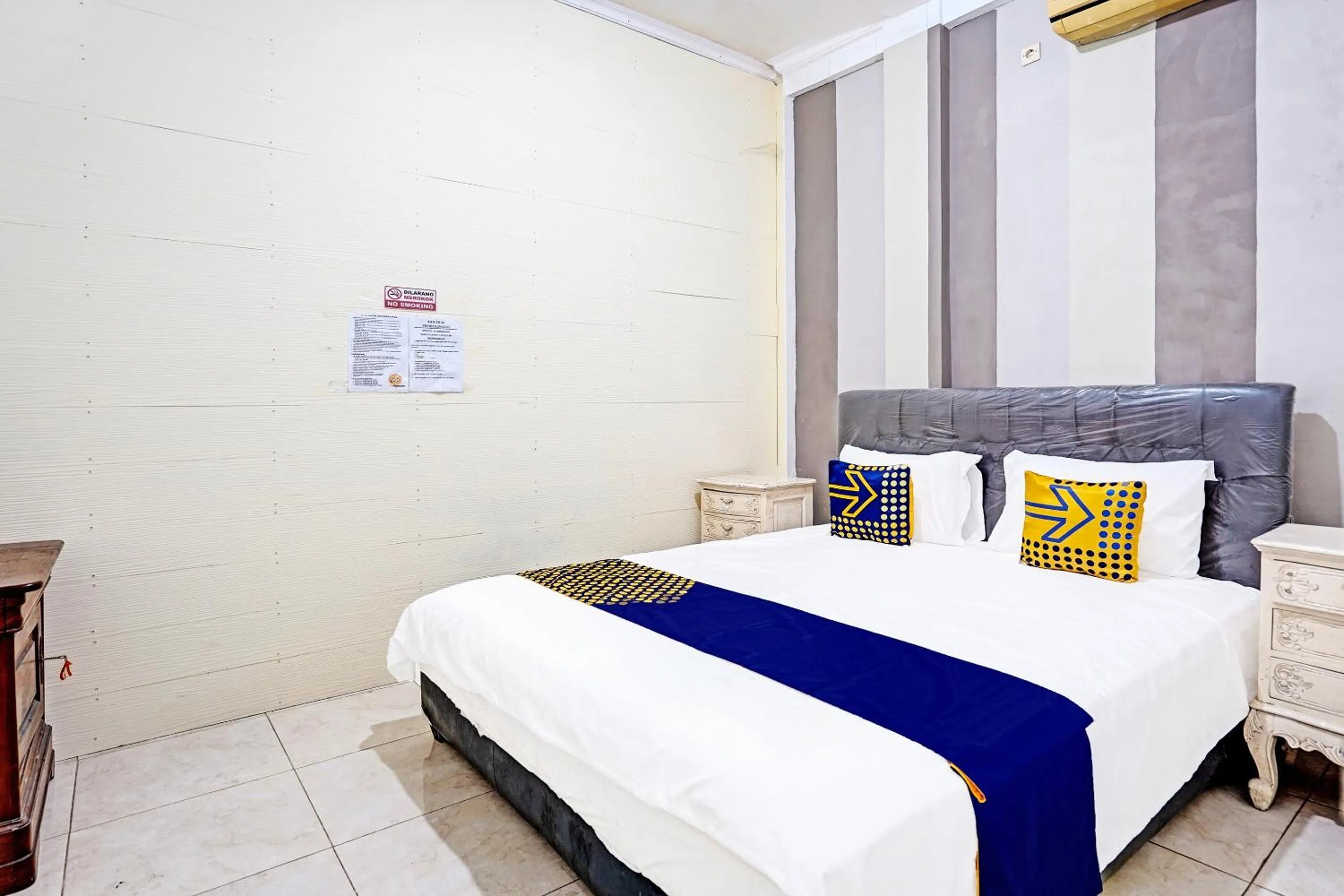 Bedroom in OYO 90943 Mochi 88 Homestay