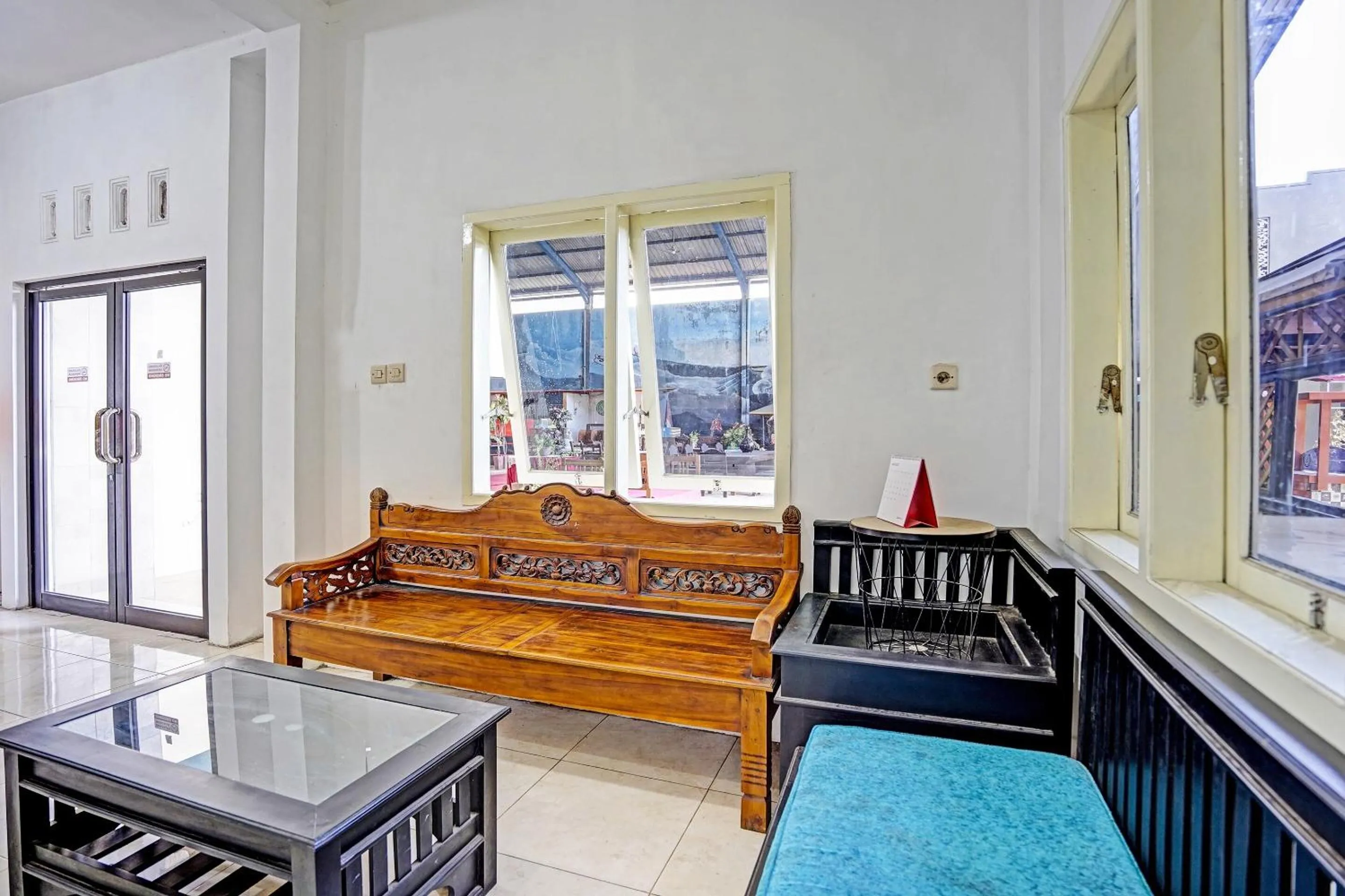 Lobby or reception in OYO 90943 Mochi 88 Homestay