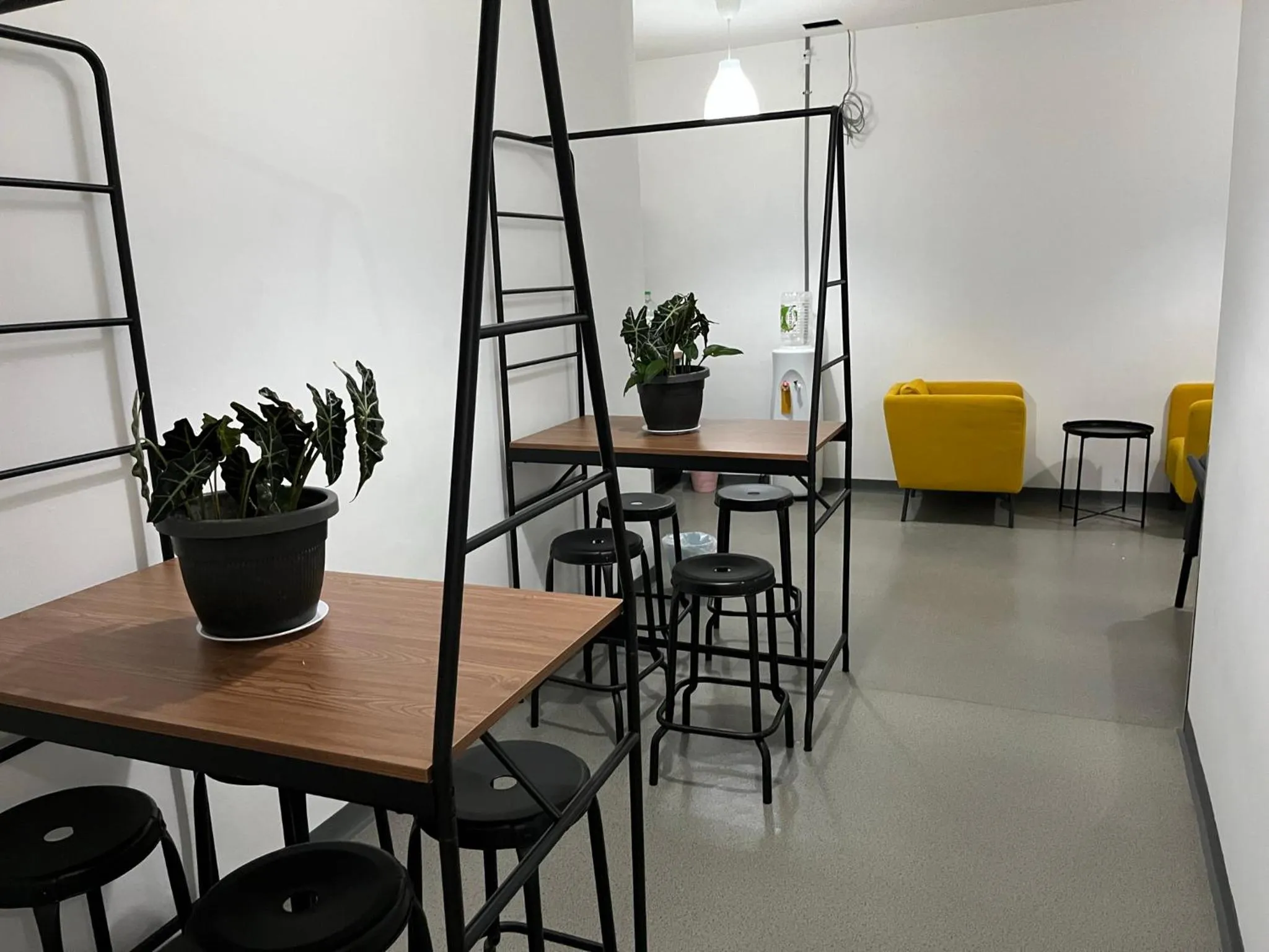 Seating area in Knight Alley Hotel